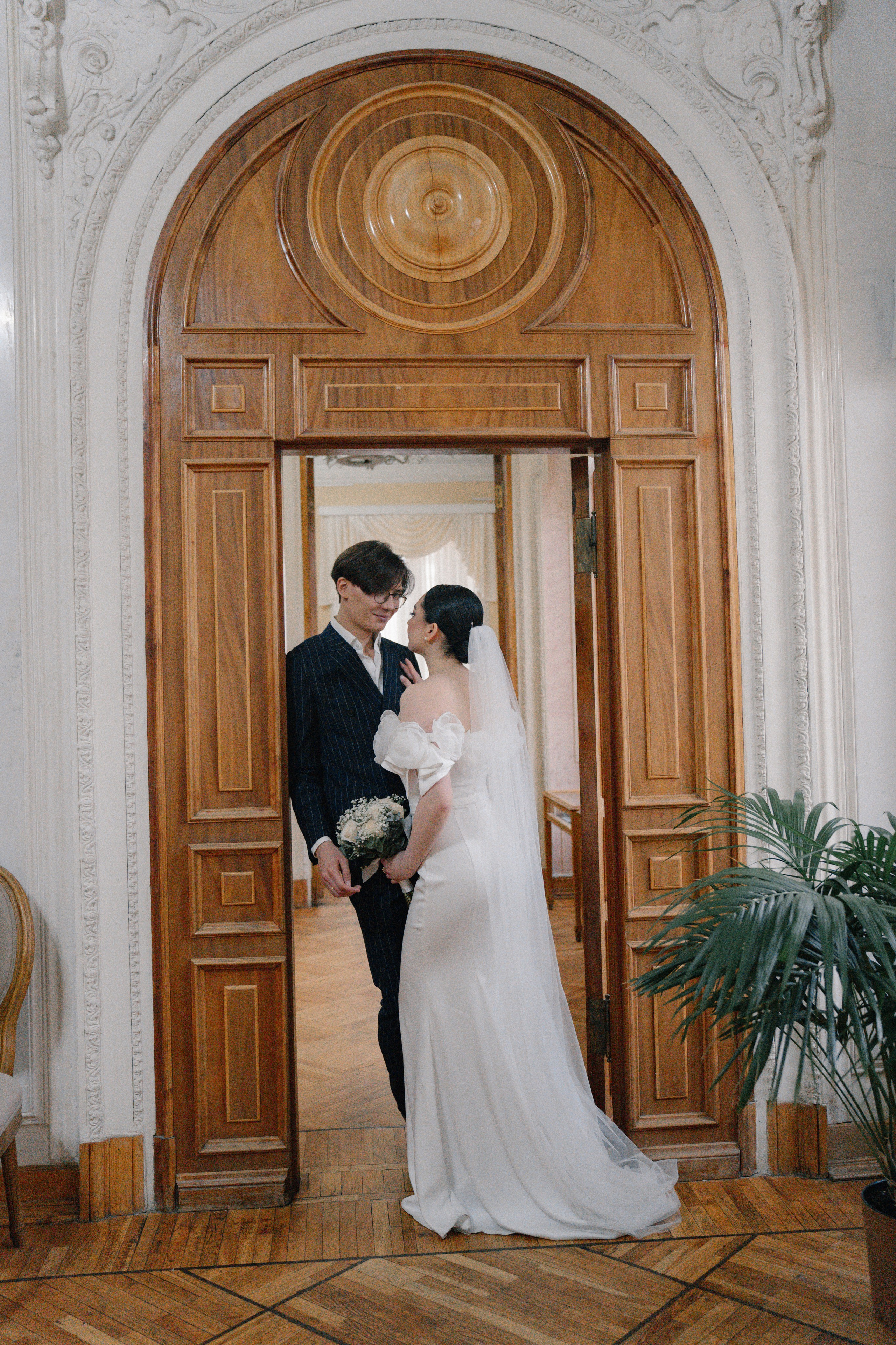 Свадебная фотосессия в Библиотеке читальне им. Пушкина