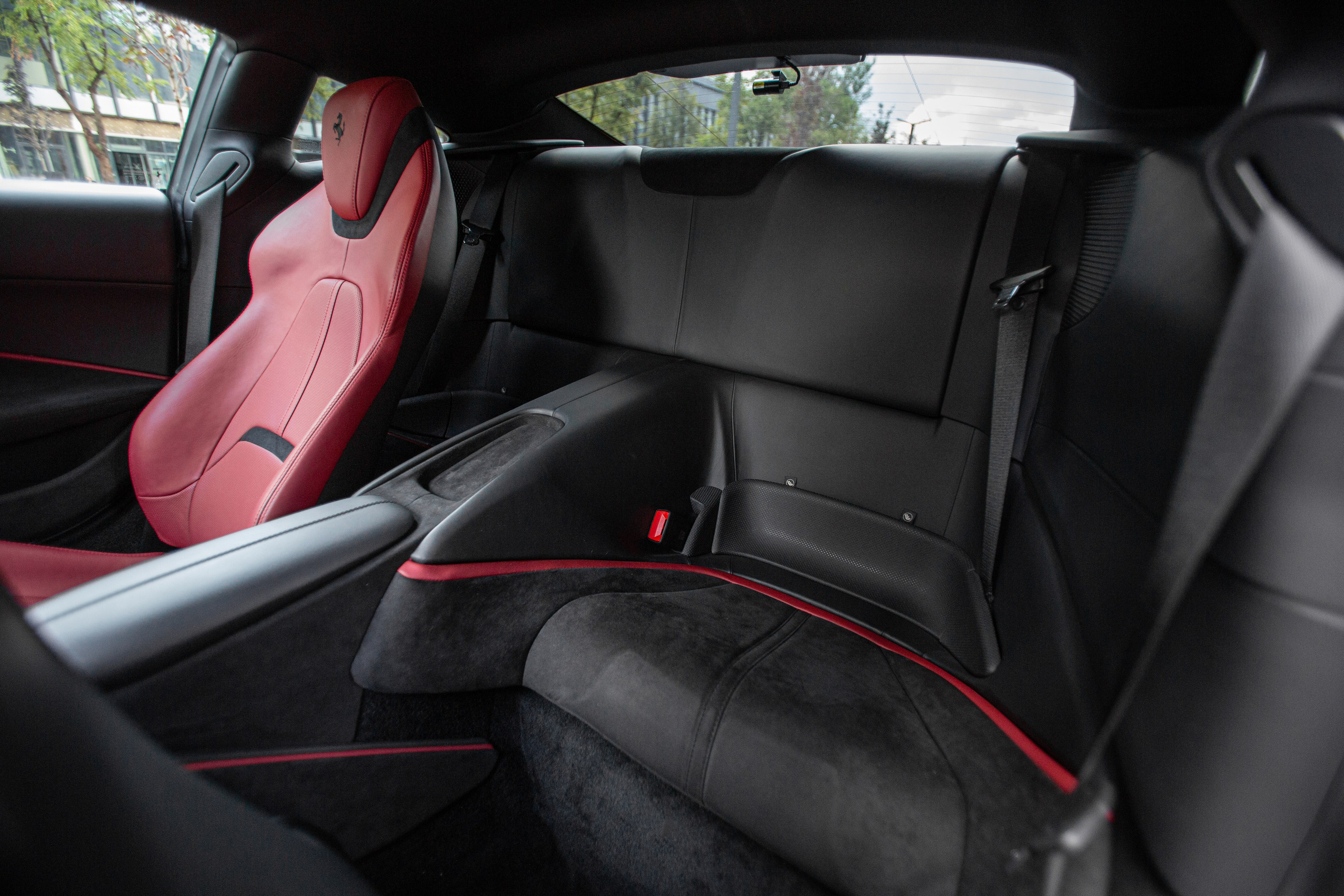 Ferrari Roma. Автомобильный фотограф в Москве Андрей Емельянов