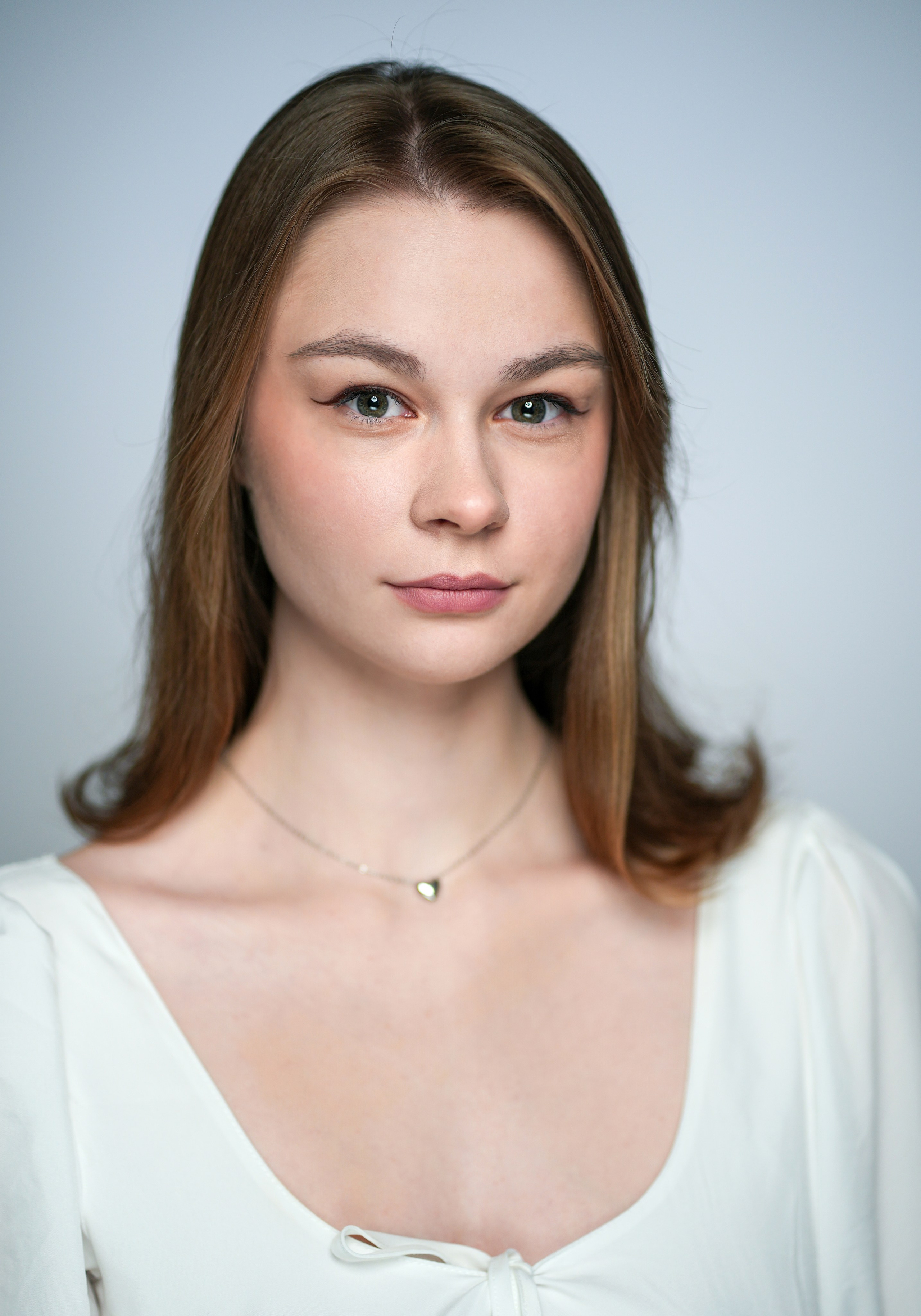 Актриса Софья Костина. Портретная съемка в Москве, студийный фотограф Игорь Фомин