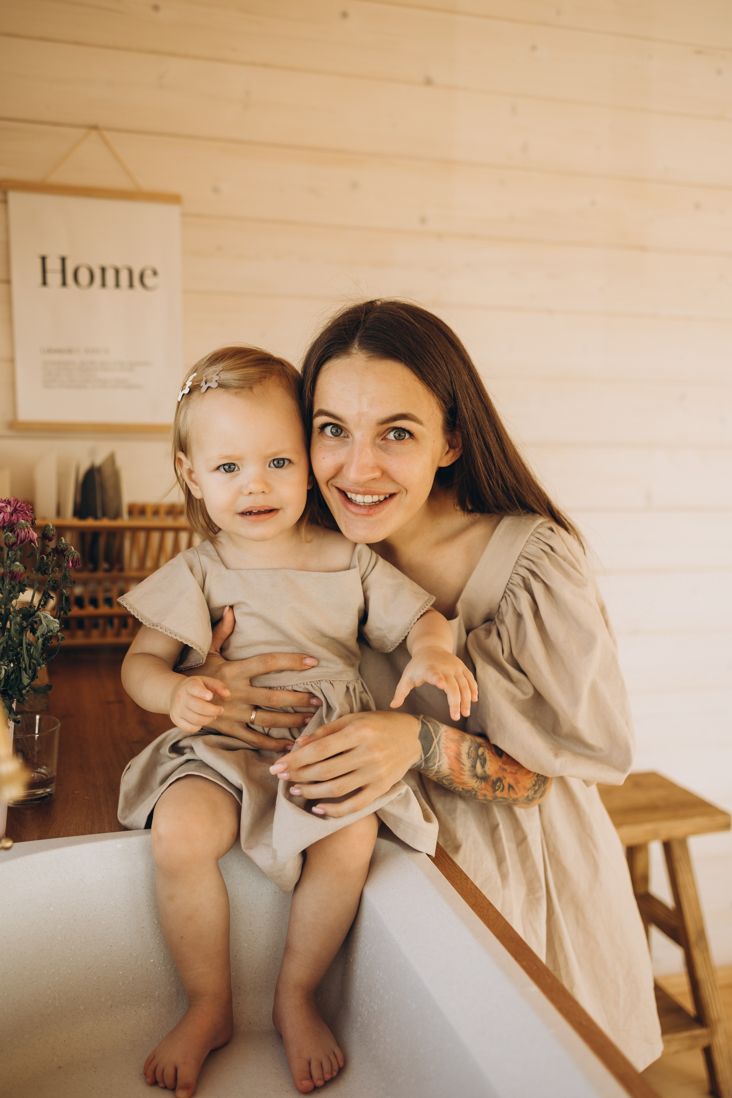 Оля и Мирослава Беседка. Семейный фотограф в Москве Виктория Ястребинская