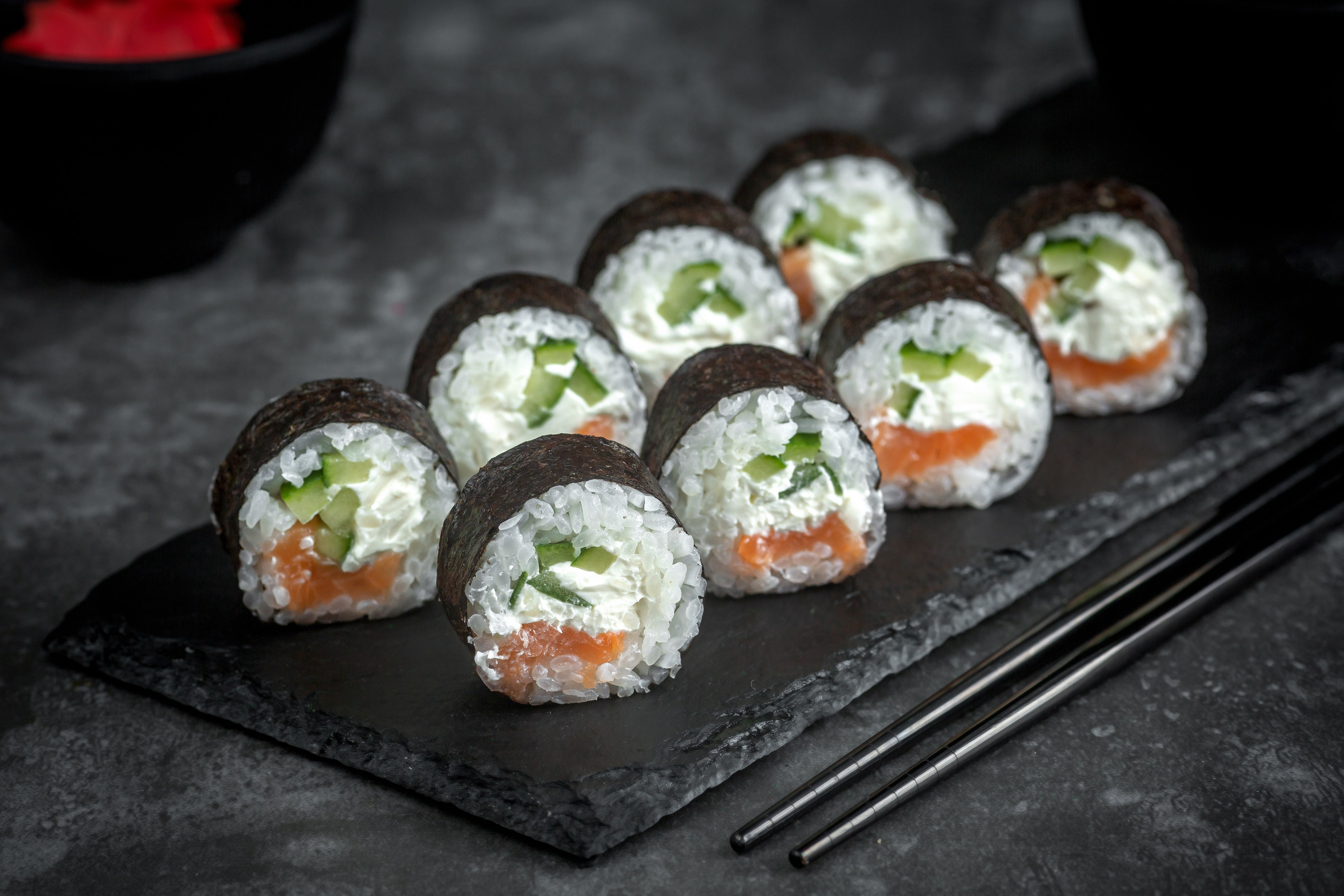 «Цунами». Рекламный фотограф для вашего бизнеса. Съемка интерьеров, меню отелей, кафе и ресторанов