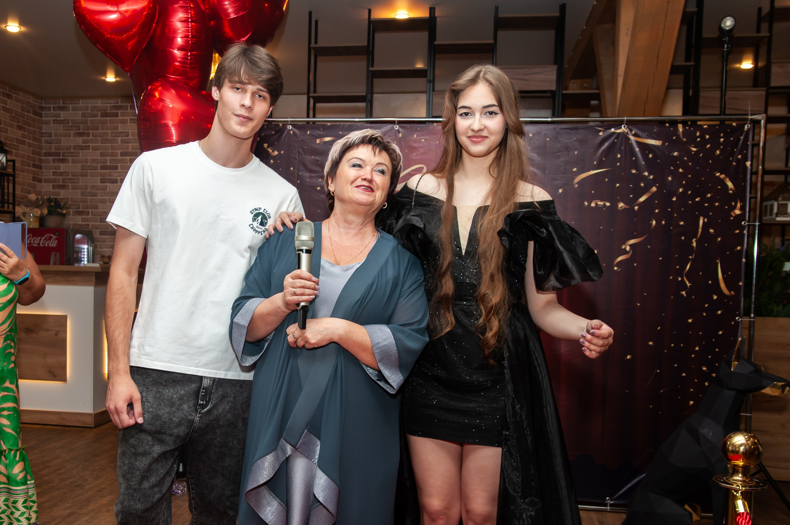 Выпускной МАОУ СОШ № 17 им. Эдуарда Есаяна. Свадебный и семейный фотограф Денис Лукьянов в Краснодаре, Краснодарском крае и Республике Крым