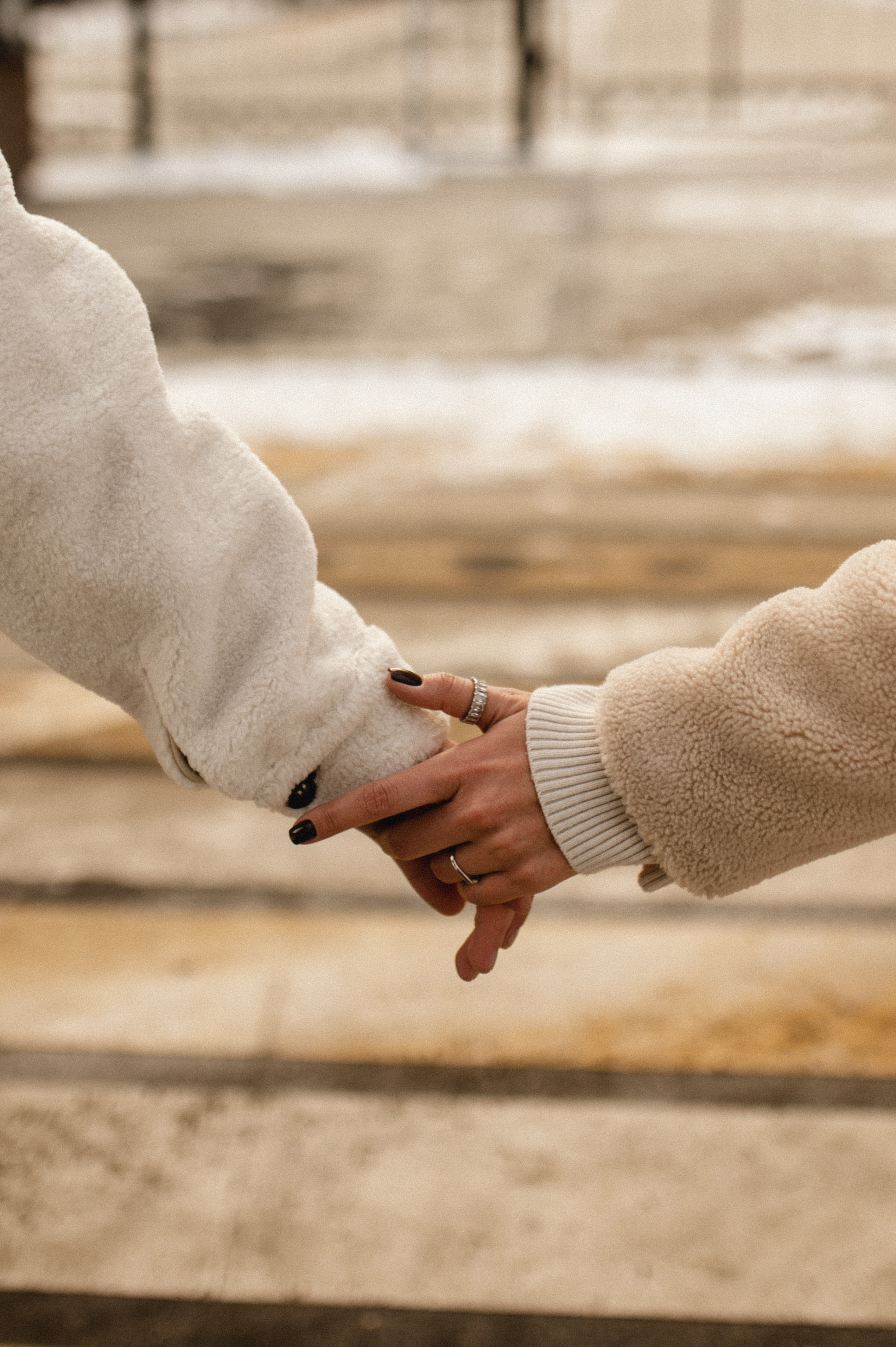 Лавстори стрит фотосессия в зимней Москве. Семейная фотосессия Бутово Москва фотограф Алина Морщагина