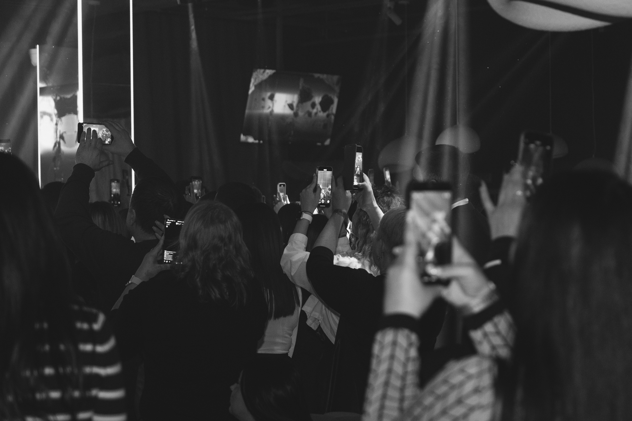 Султан Лагучев КРАСНОЯРСК. Фотограф Красноярск съемки лавстори, фотосессия в студии, портретная съемка, творческие фотосессии