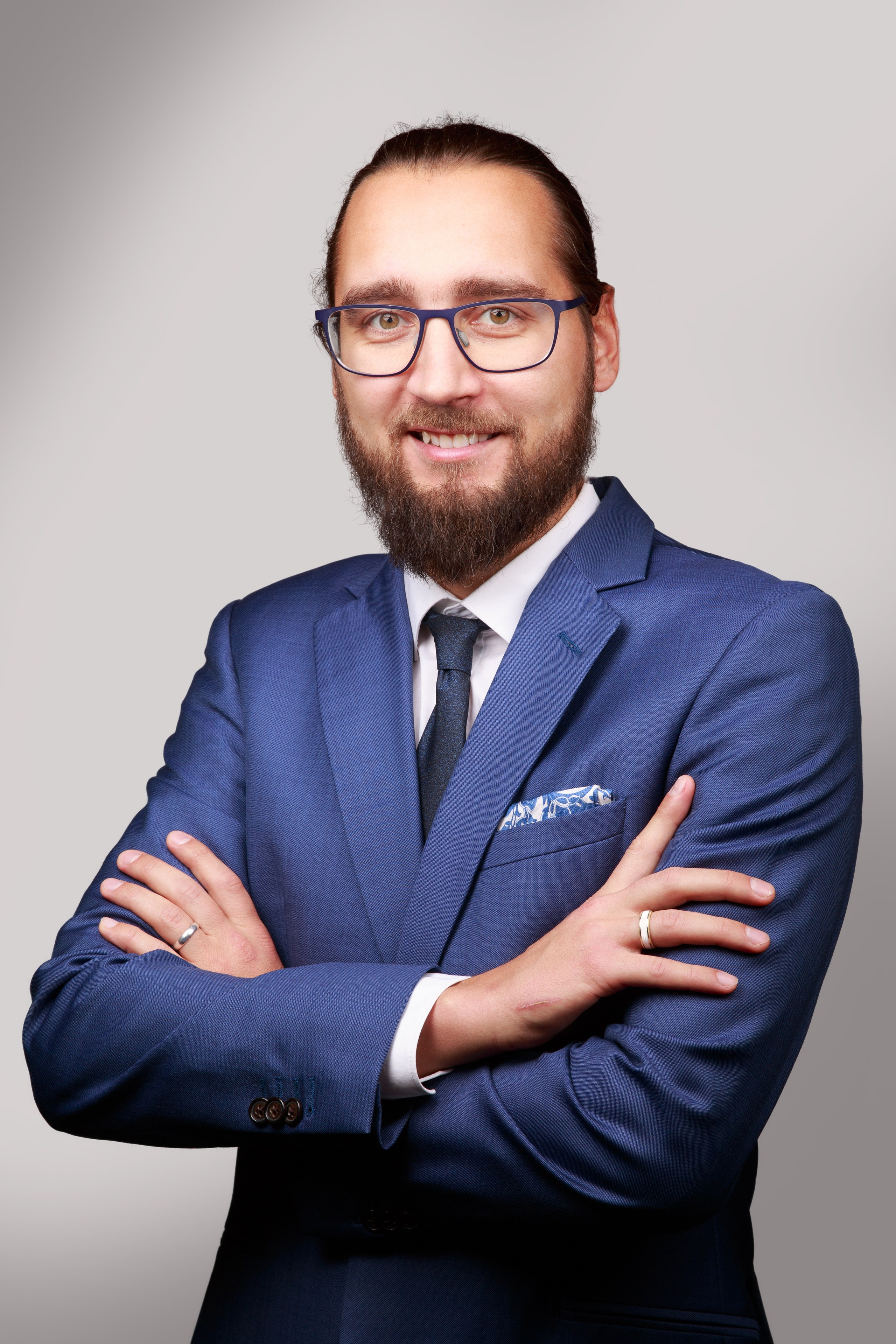 Бизнес-портрет в Москве — профессиональная фотосъёмка для вашего имиджа. Фотограф в Москве Владимир Осиченко — портреты, мероприятия, репортажи