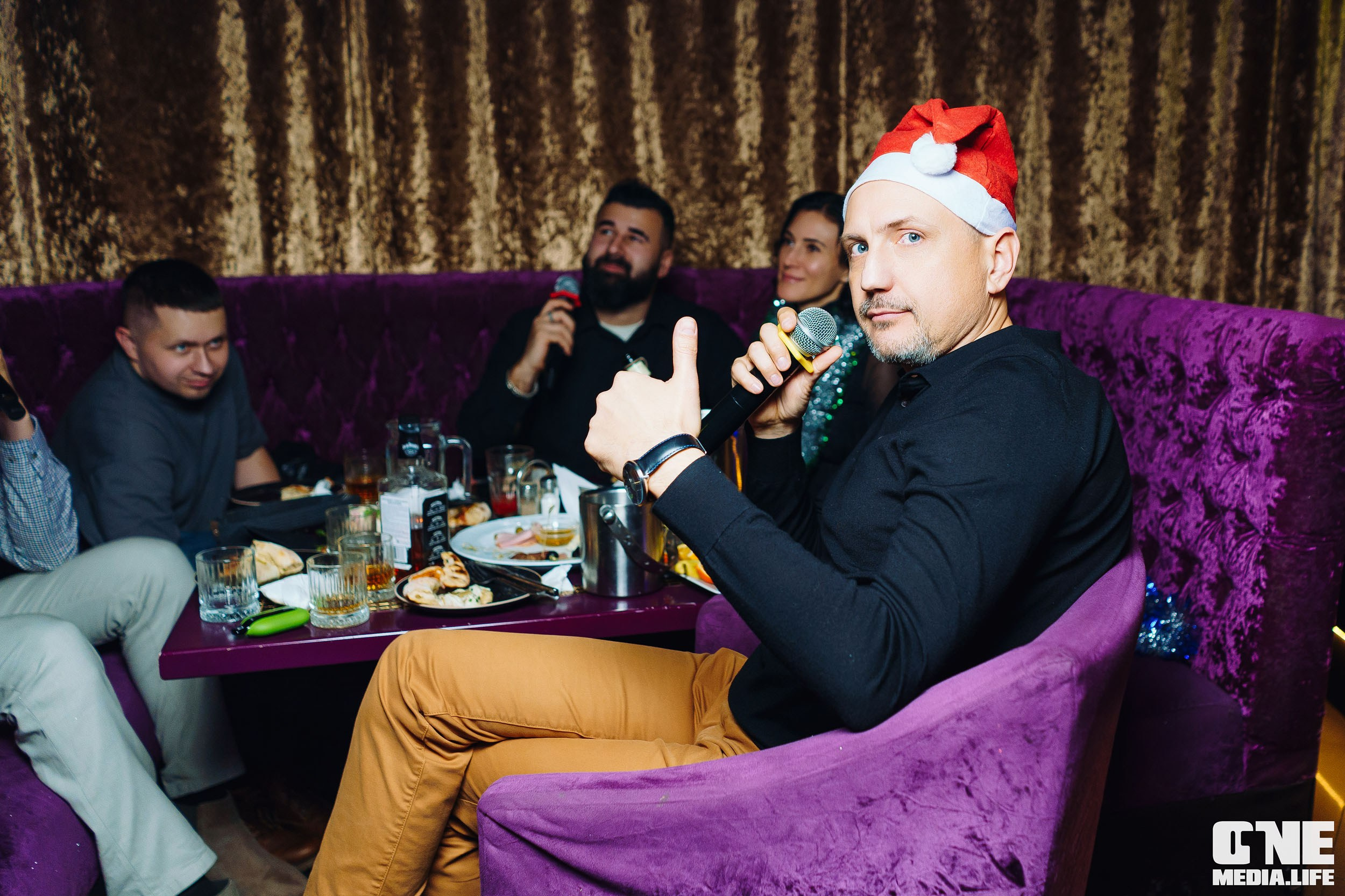 Фоторепортаж из караоке-клуба Эйфория. One Media Life: фоторепортажи, фотоотчеты с мероприятий и заведений