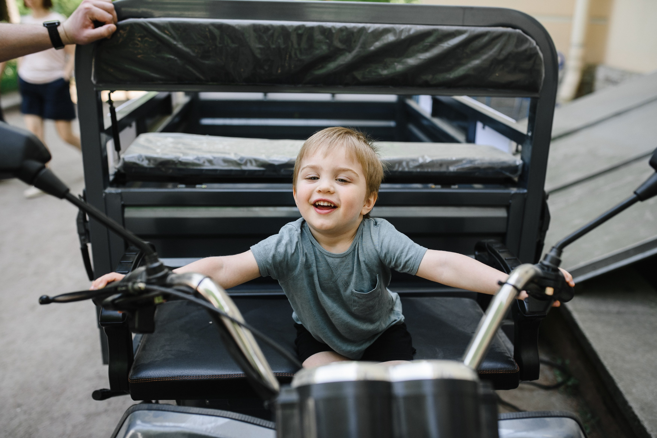 Игорь, Мила и Михаил Игоревич, домашняя история. Фотограф Денис Неместо, портрет, репортаж