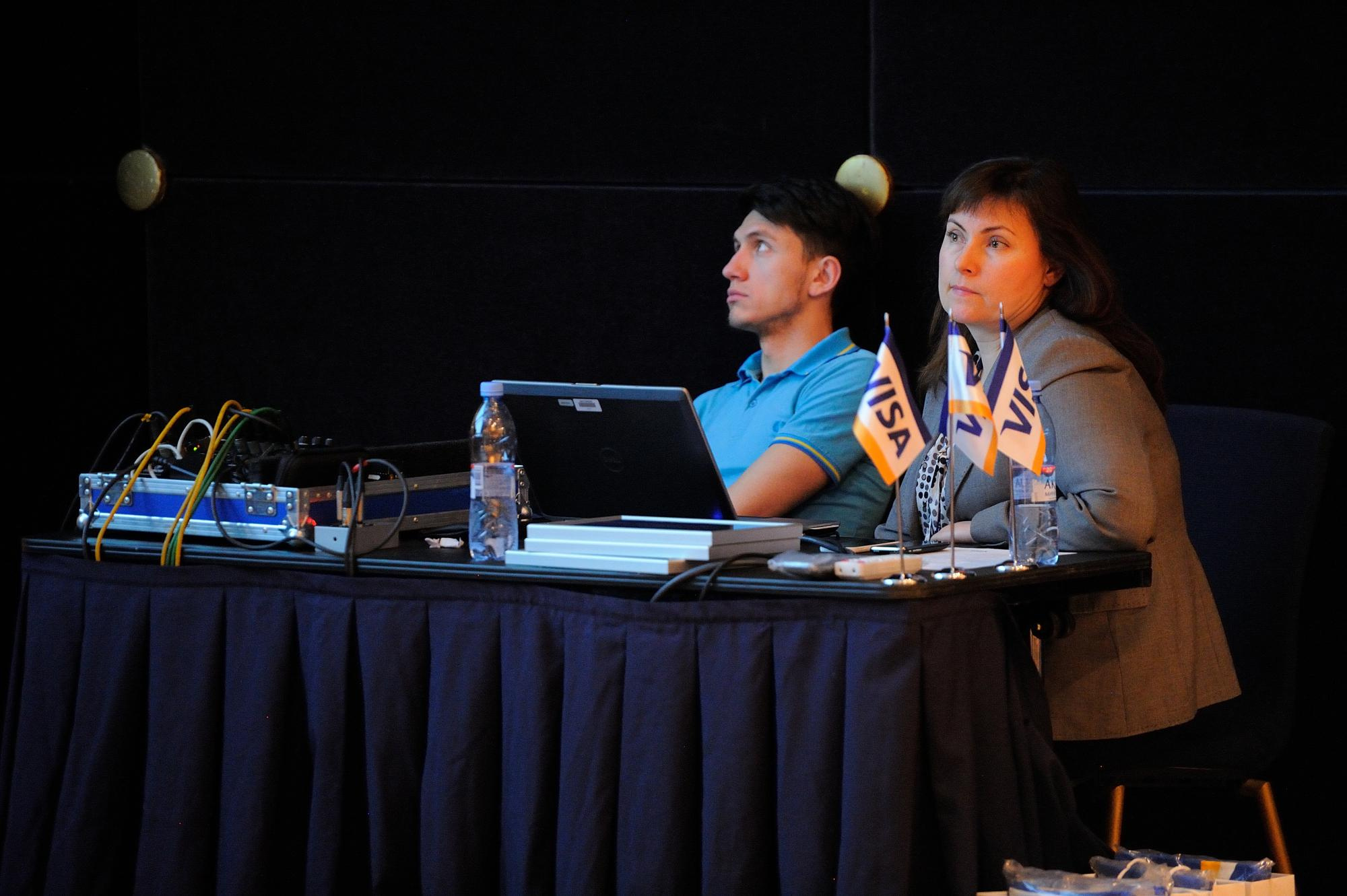 Visa конференция. Мезенцев Евгений фотограф