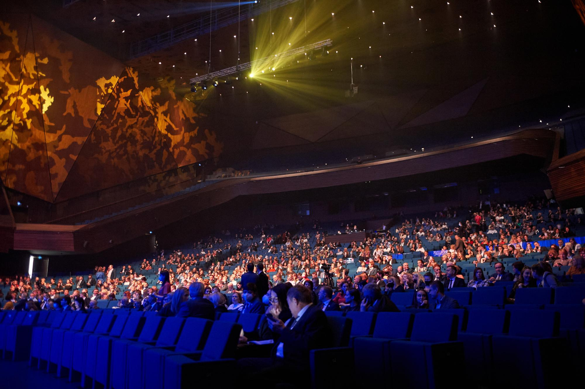 Экспо 10 лет. Мезенцев Евгений фотограф
