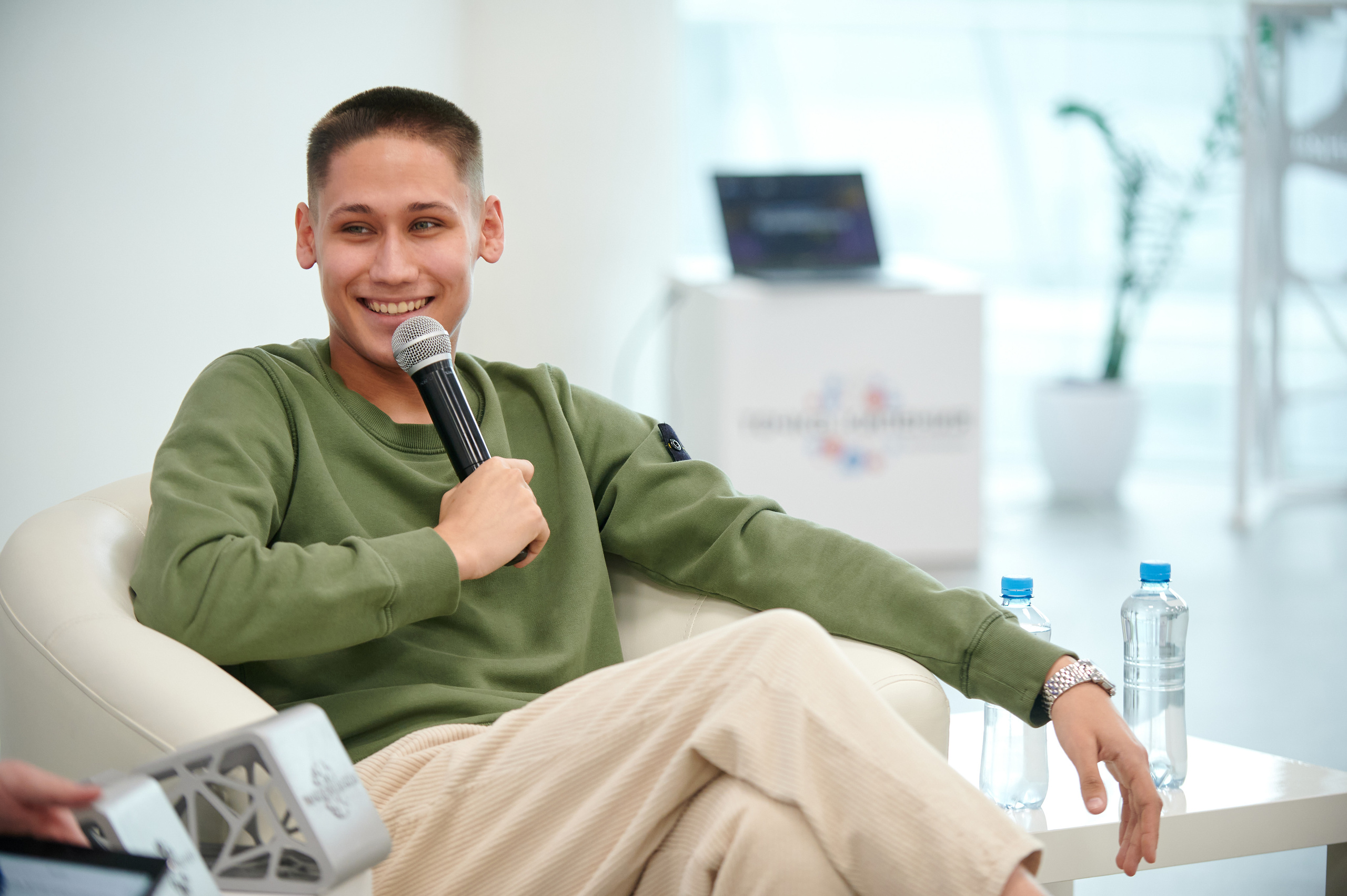 Конференция в ЕЦ. Мезенцев Евгений фотограф