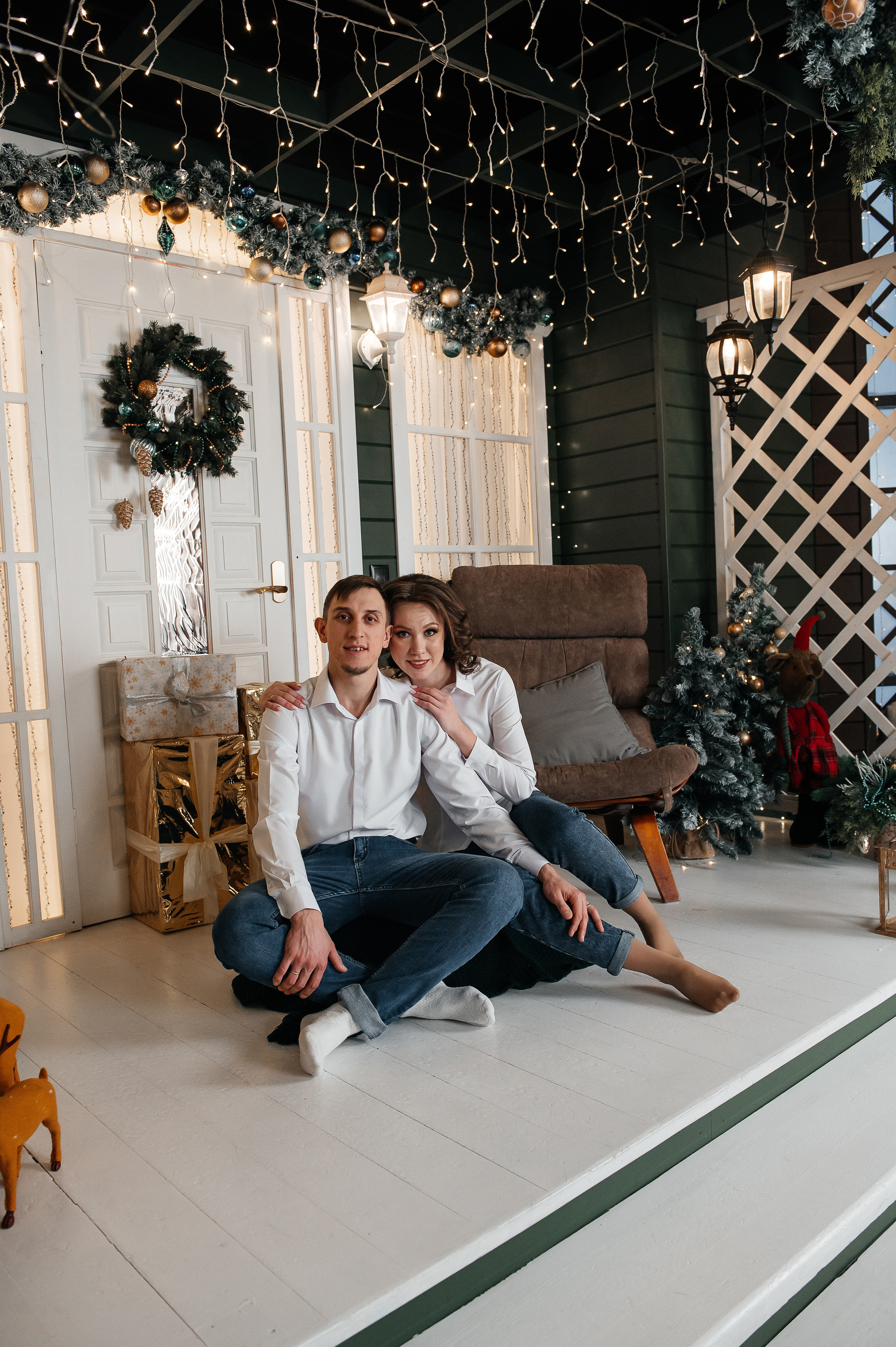 Собрались три поколения: родители, дети и внучка. Фотограф в Сургуте Светлана Гибадуллина