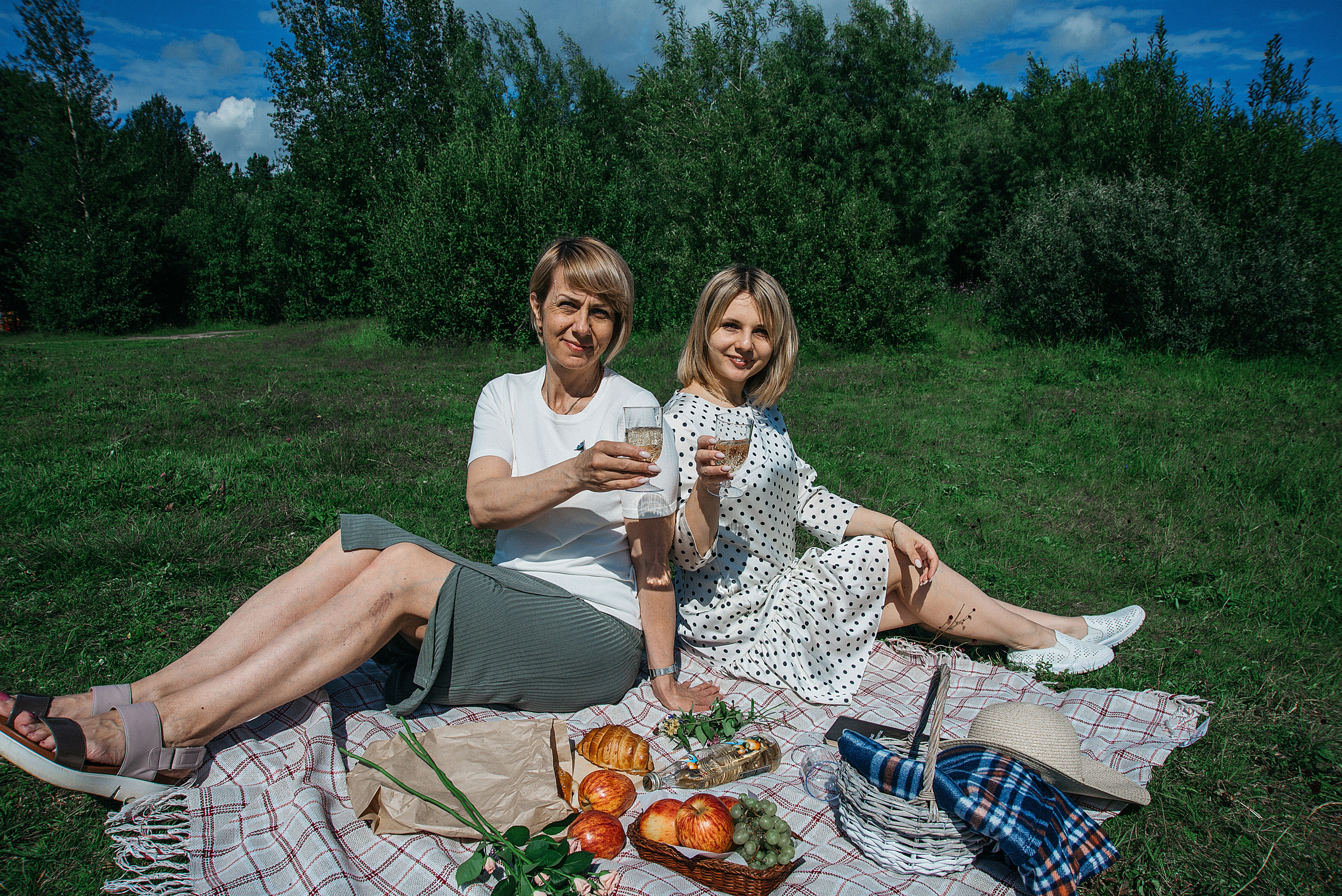 Алина устроила пикник для семьи. Фотограф в Сургуте Светлана Гибадуллина