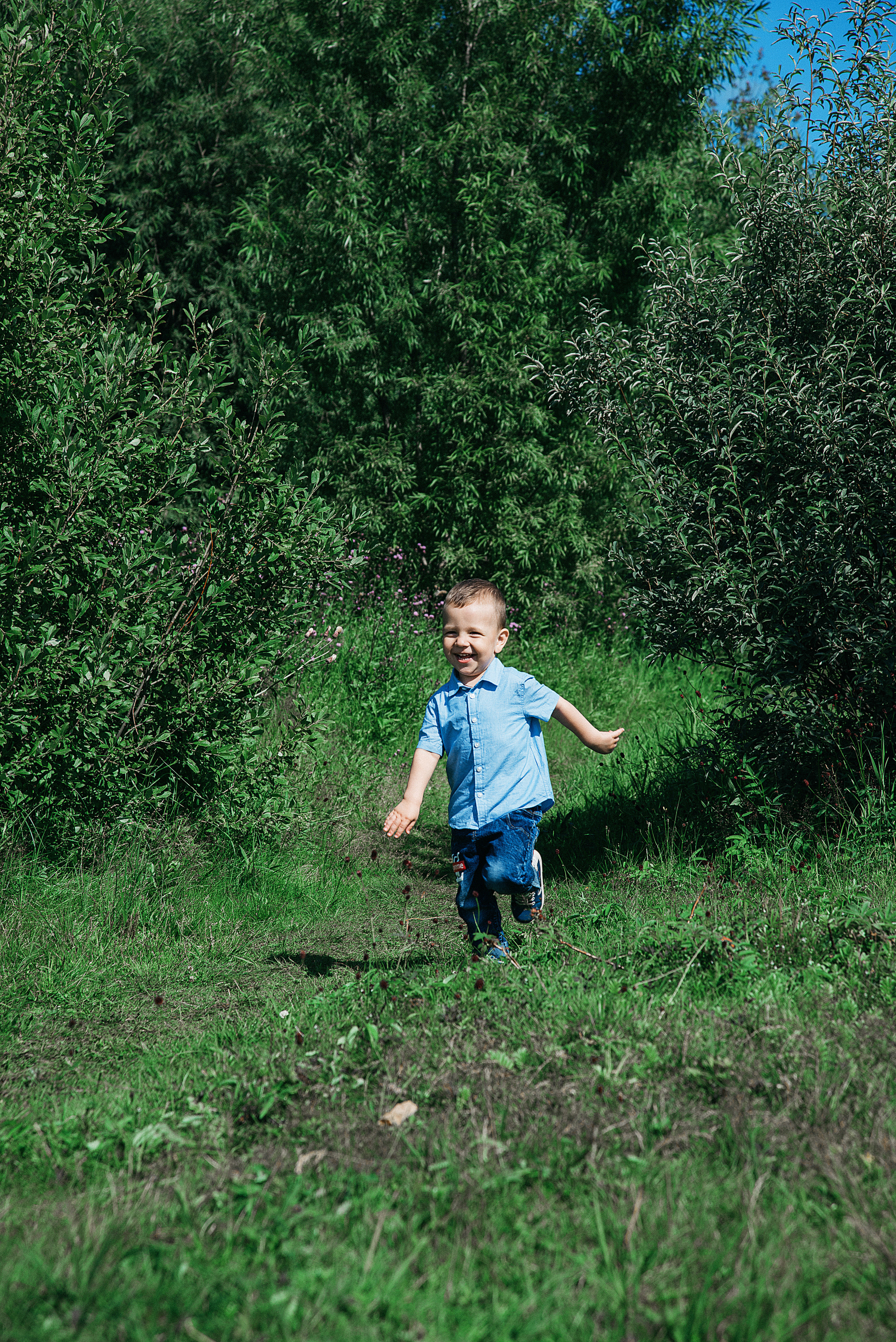 Алина устроила пикник для семьи. Фотограф в Сургуте Светлана Гибадуллина