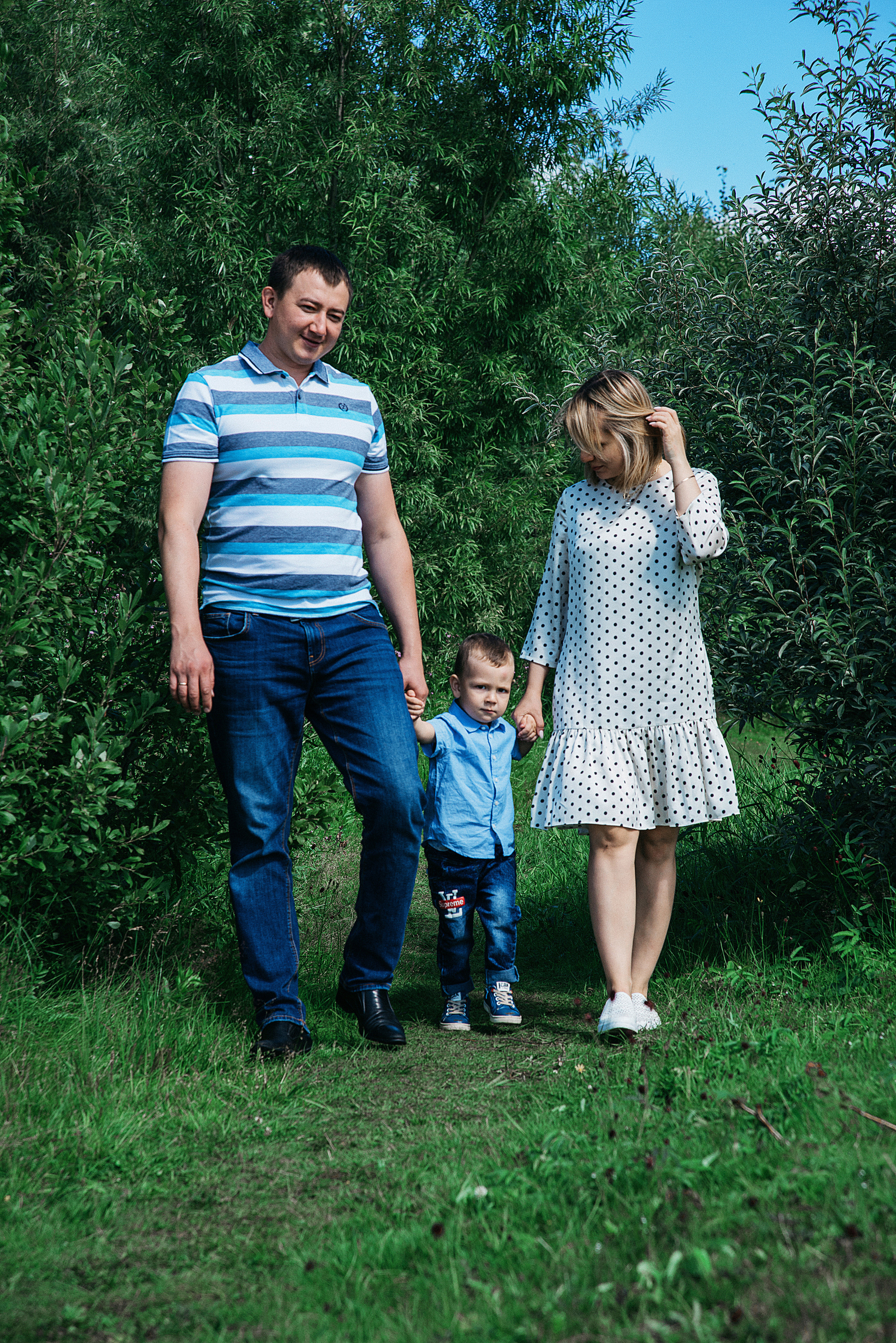 Алина устроила пикник для семьи. Фотограф в Сургуте Светлана Гибадуллина