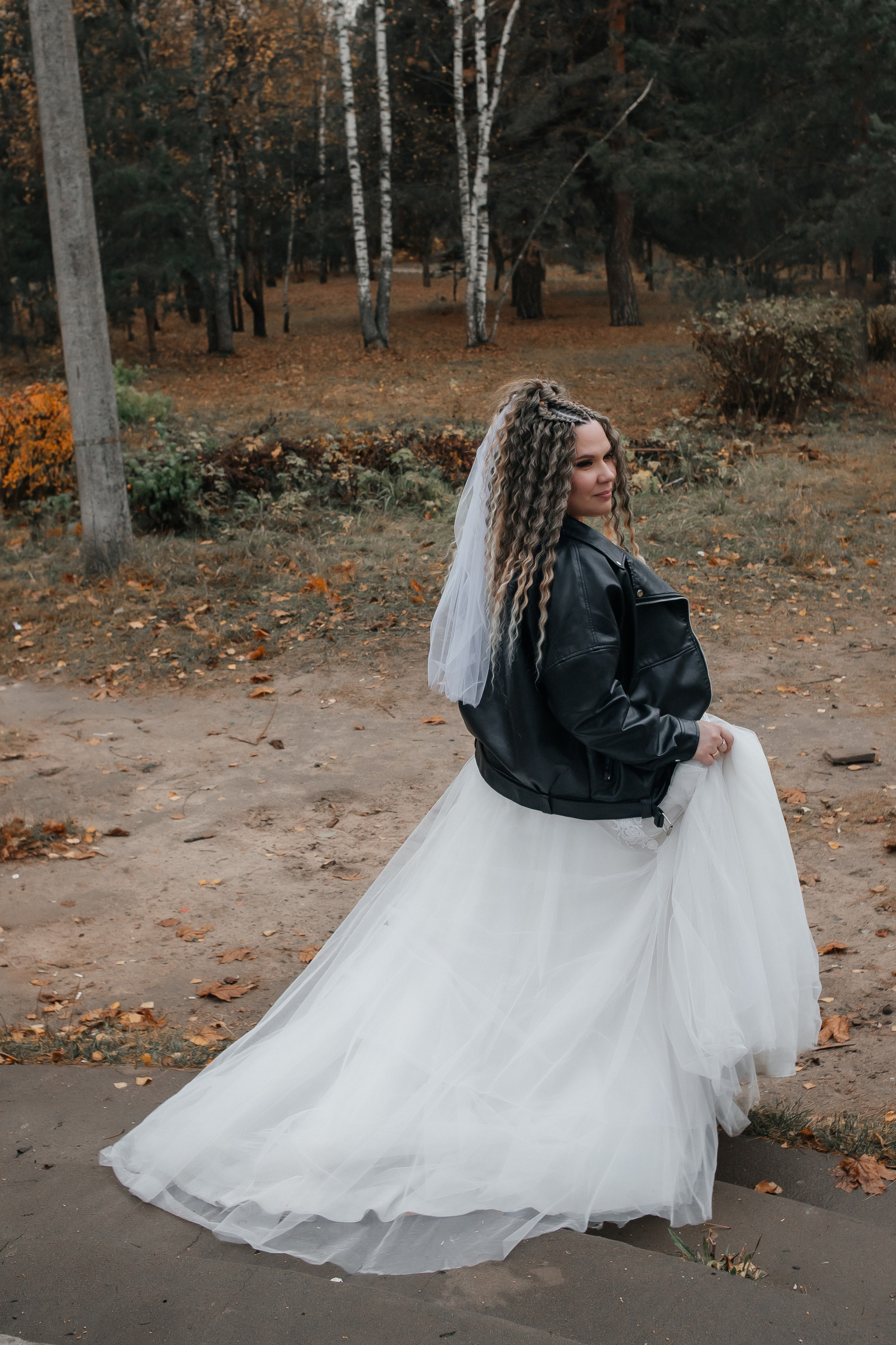 Ноябрьская свадьба в Сормовском ЗАГСе и в фотостудии Акт Первый. Свадебный фотограф и фотограф Love-Store в Нижнем Новгороде Анастасия