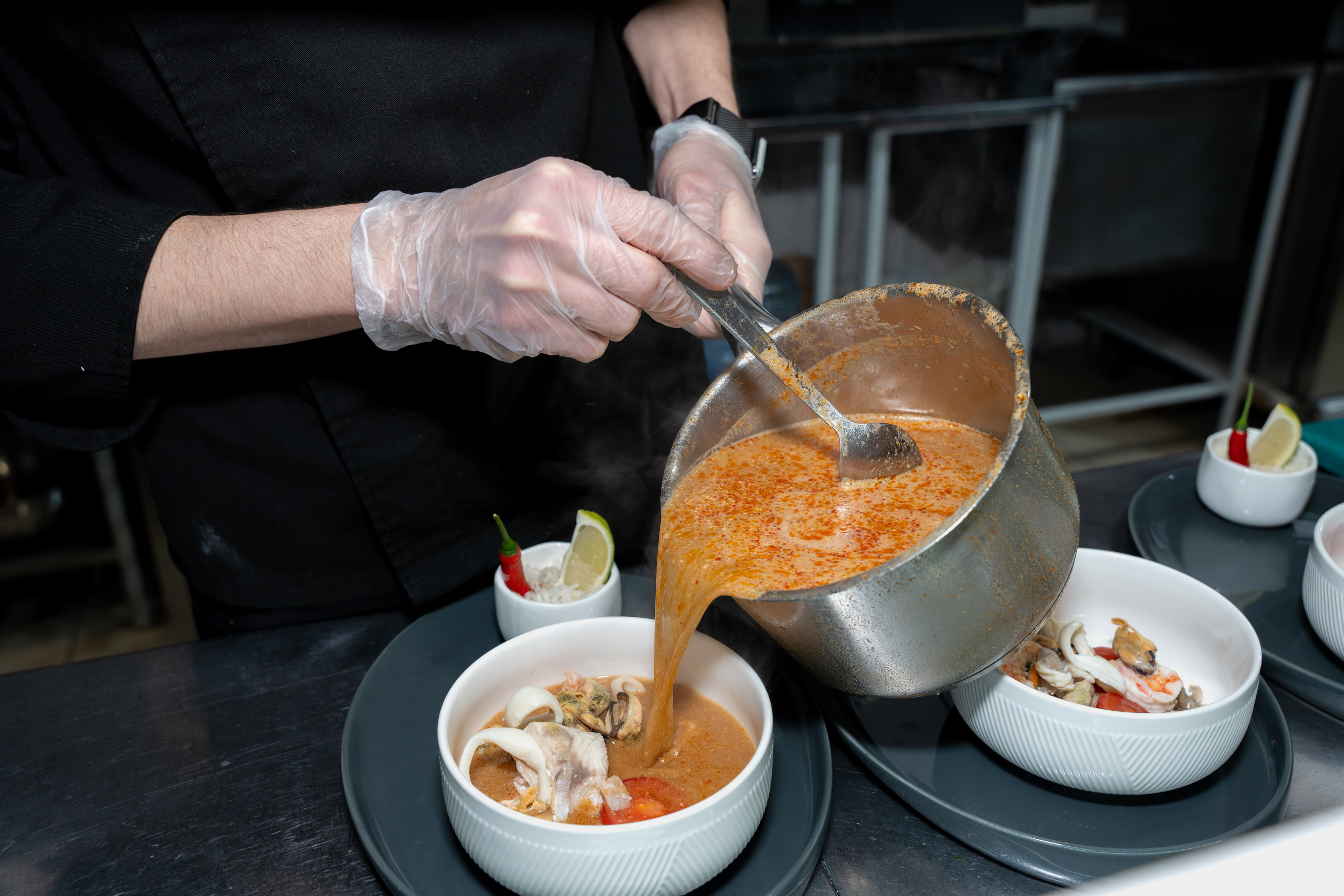 Кухня ресторана Cheeseria. Фотограф в Казани