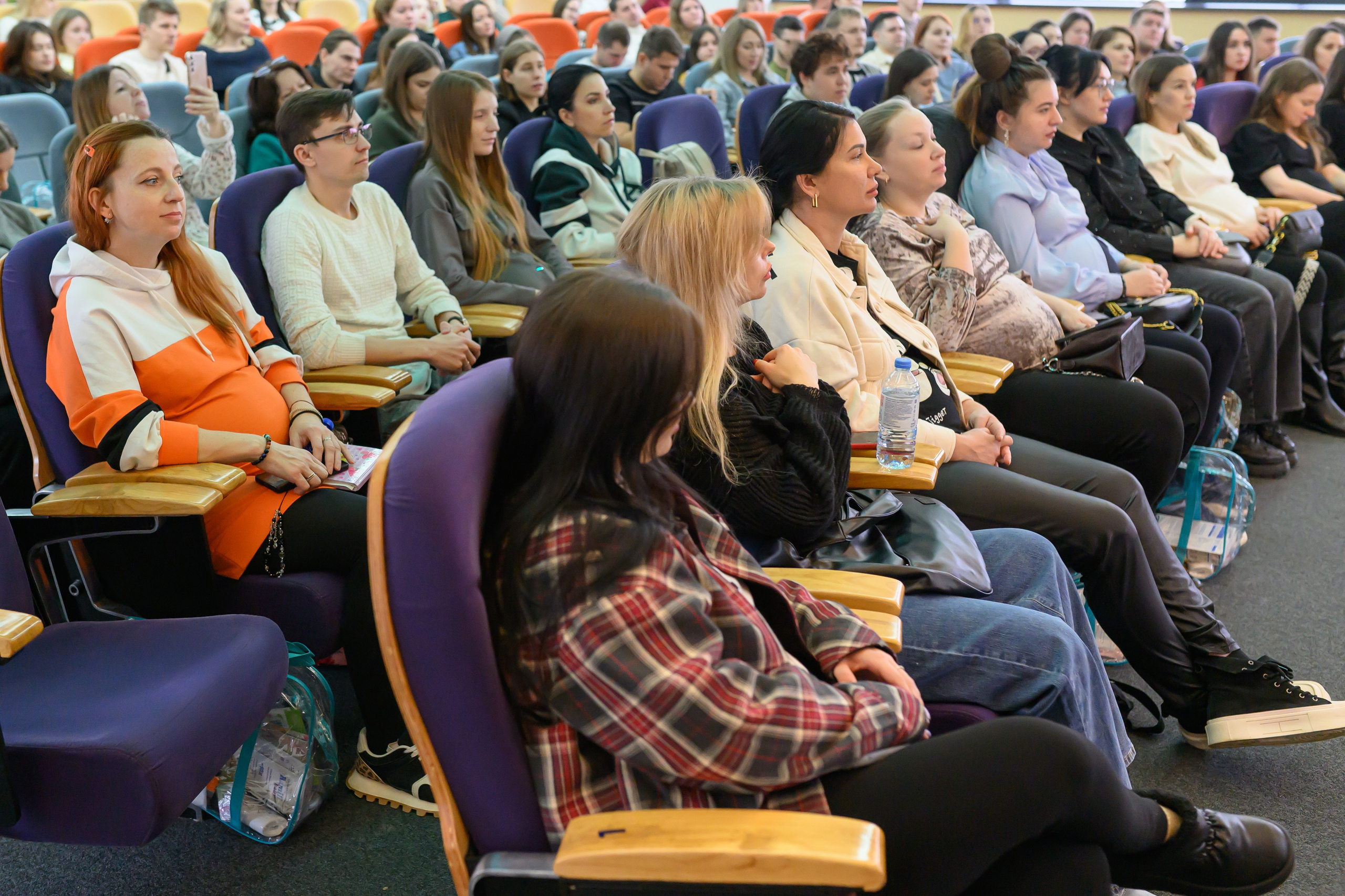 Праздник материнства ноябрь 2025. Профессиональный фотограф Елена Красилина г.Ярославль, г. Рыбинск