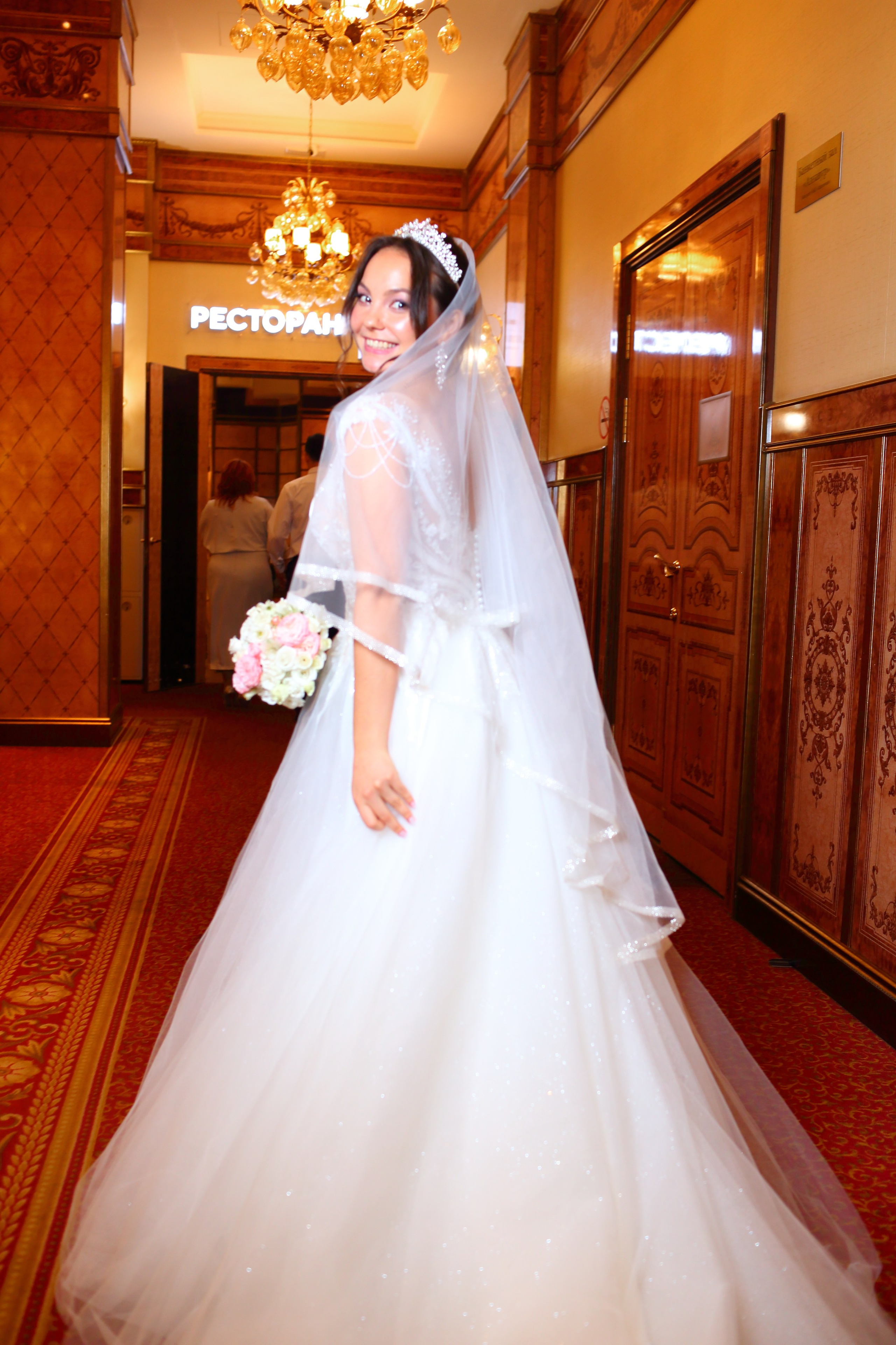 Съемка выездной регистрации в отеле. Свадебный и репортажный фотограф в Ярославле и Санкт-Петербурге Роман Микрюков