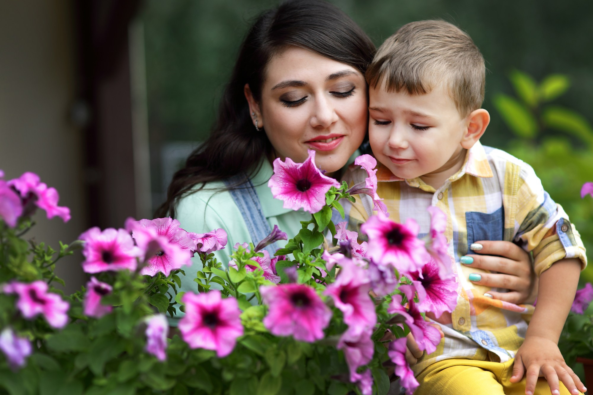 Семейные фотосессии на улице. Свадебный и семейный фотограф и видеограф в Екатеринбурге Полянские Тимур и Анастасия