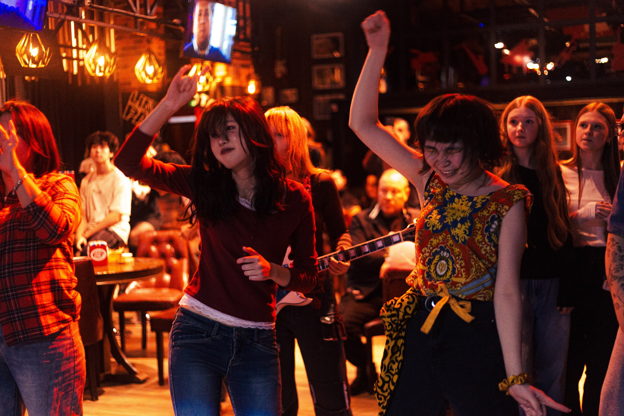 Концерт: «Не школа гитары». Портретный и репортажный фотограф в Астане Роман Григоров