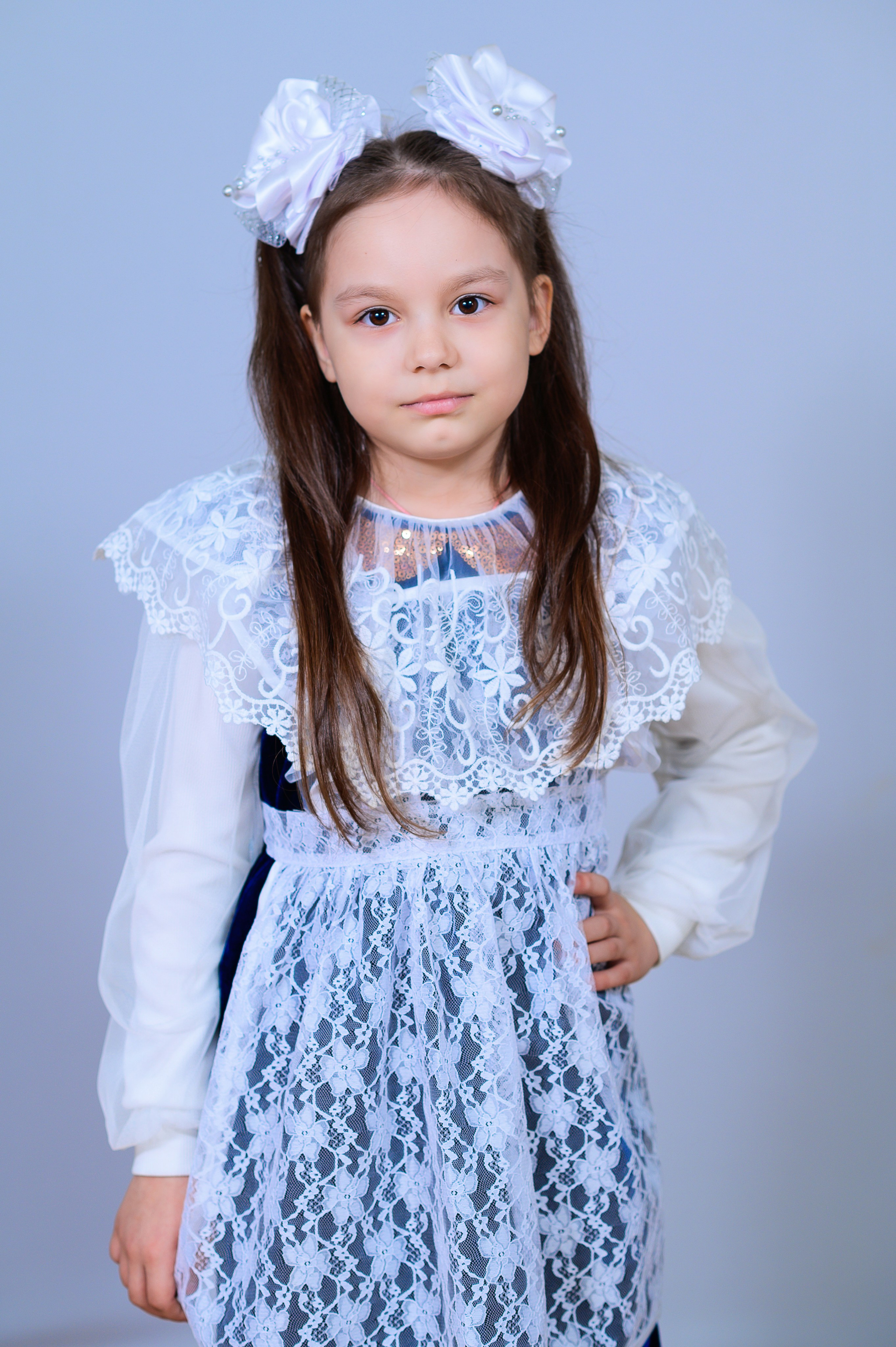 Портрет и общая фотография класса. Выпускной школьный альбом в Москве / Школьный фотограф Юлия Михайленко