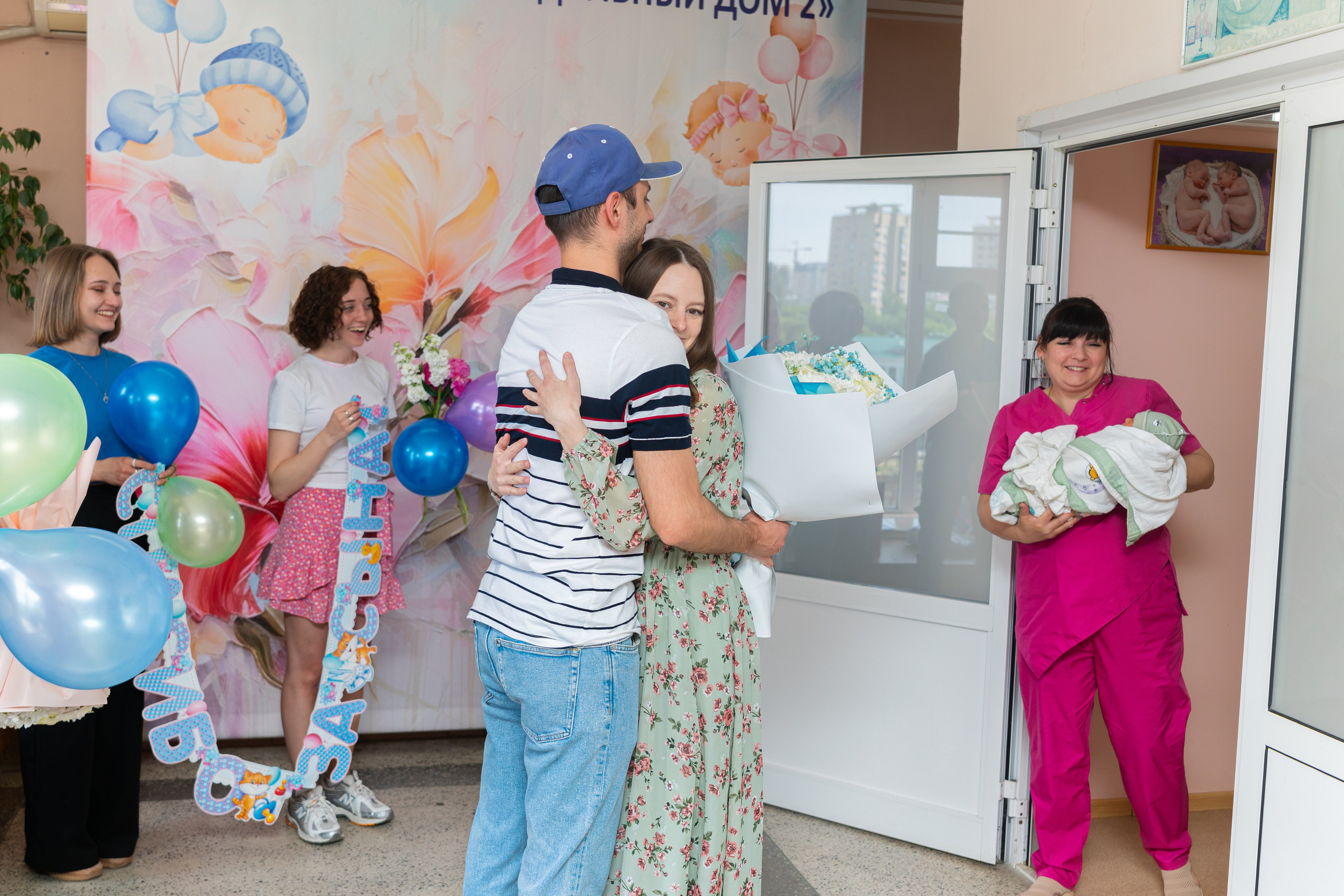 Выписка из роддома. Фотограф в Волгограде и Волжском Анастасия Кальдина