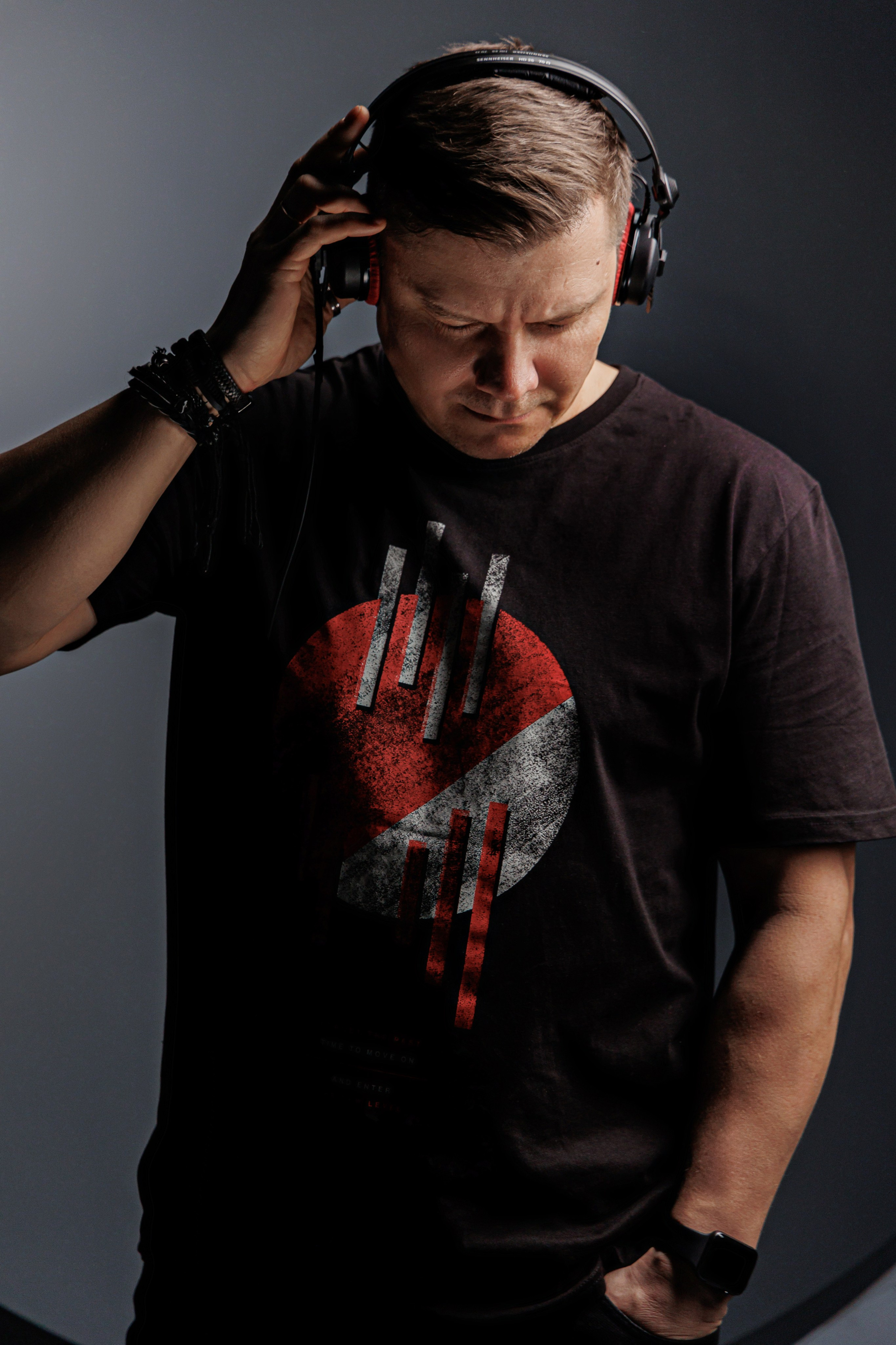 Портретные постеры для DJ. Фотограф, видеограф