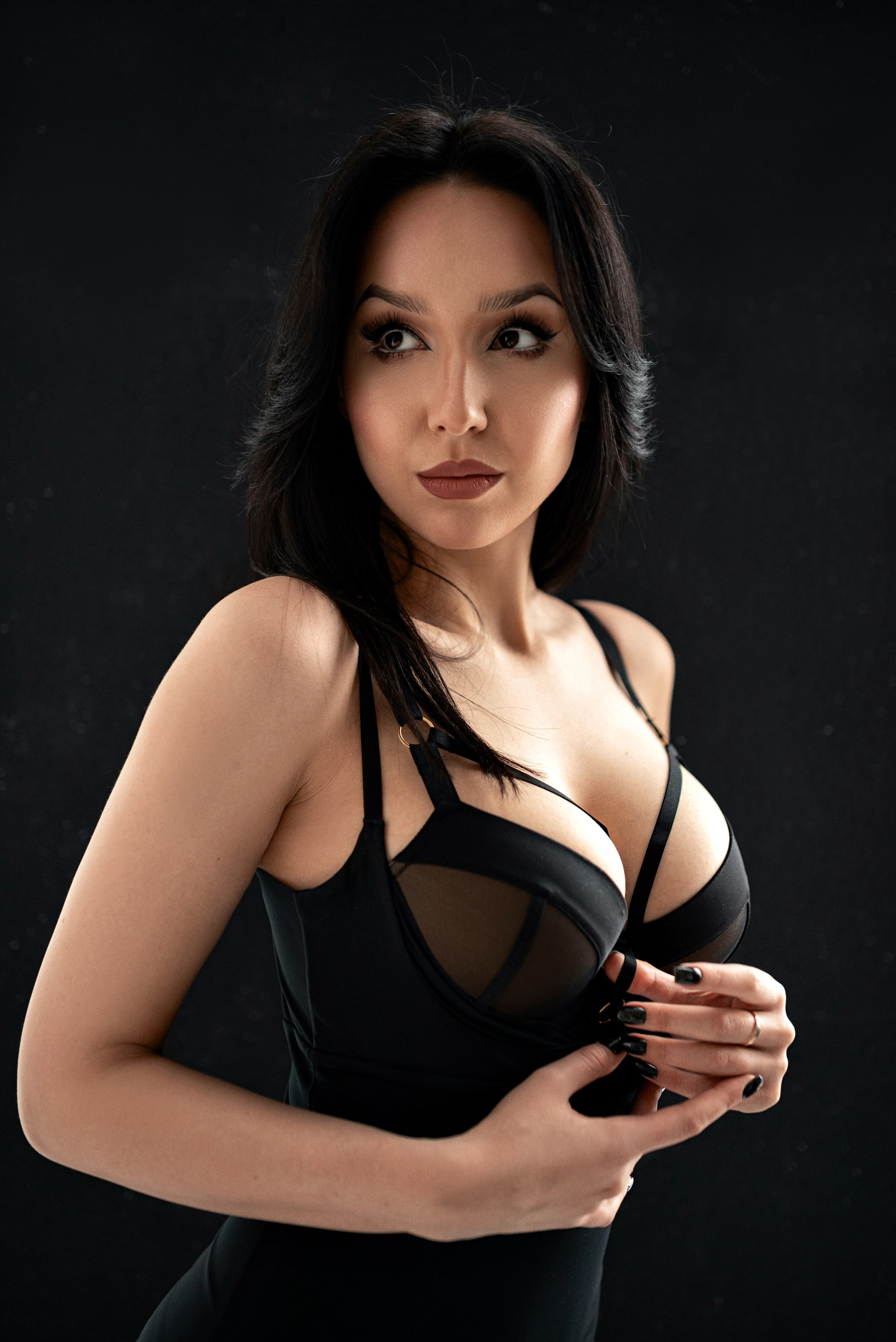 Фотосессия в черном коротком платье. Фотограф в Витебске Сергей Томашев