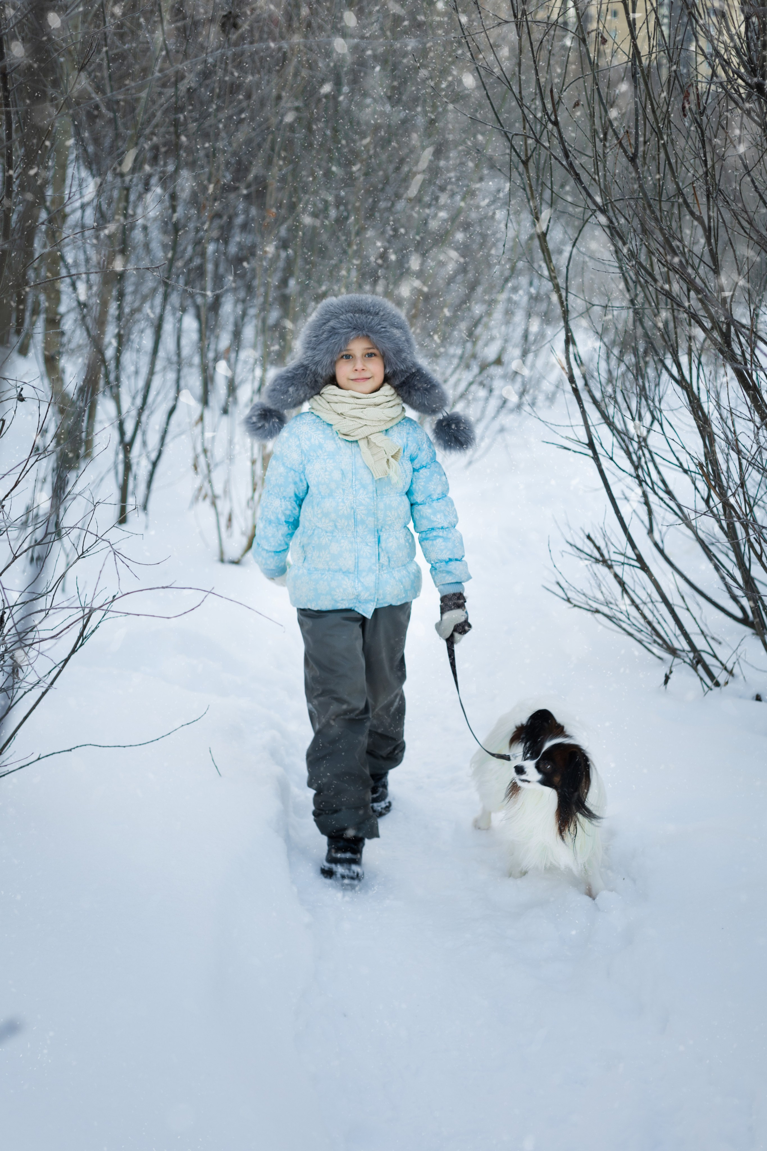 Зимняя прогулка с собакой. Детская фотосессия. Семейный и детский фотограф в Санкт-Петербурге Павлова Елена