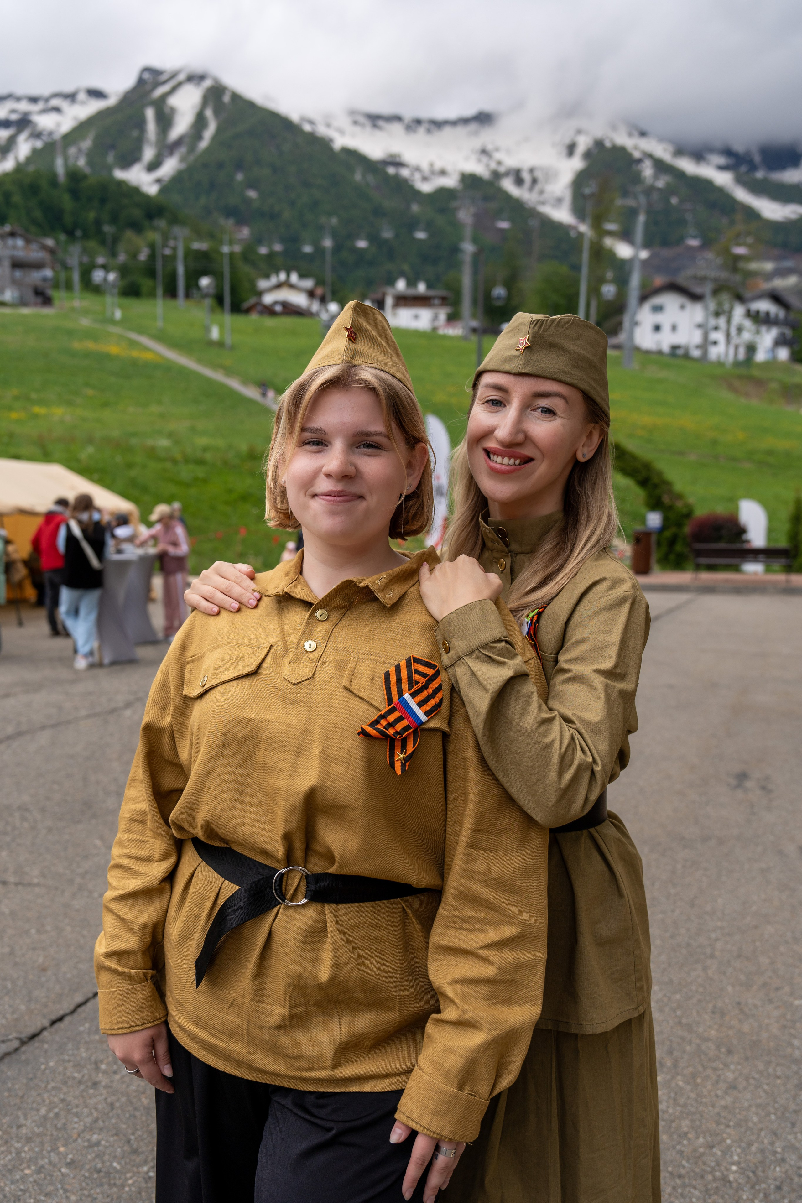 Шествие бессмертного полка 9 мая 2024 Rosa Springs. Репортажный фотограф в Красной Поляне и Сочи Павлюченко Екатерина