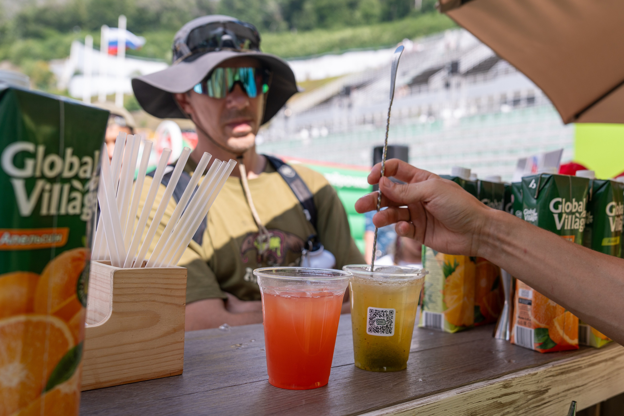 Фотоотчет партнеской интеграции для сети «Пятерочка» на фестивале «Grounded». Репортажный фотограф в Красной Поляне и Сочи Павлюченко Екатерина