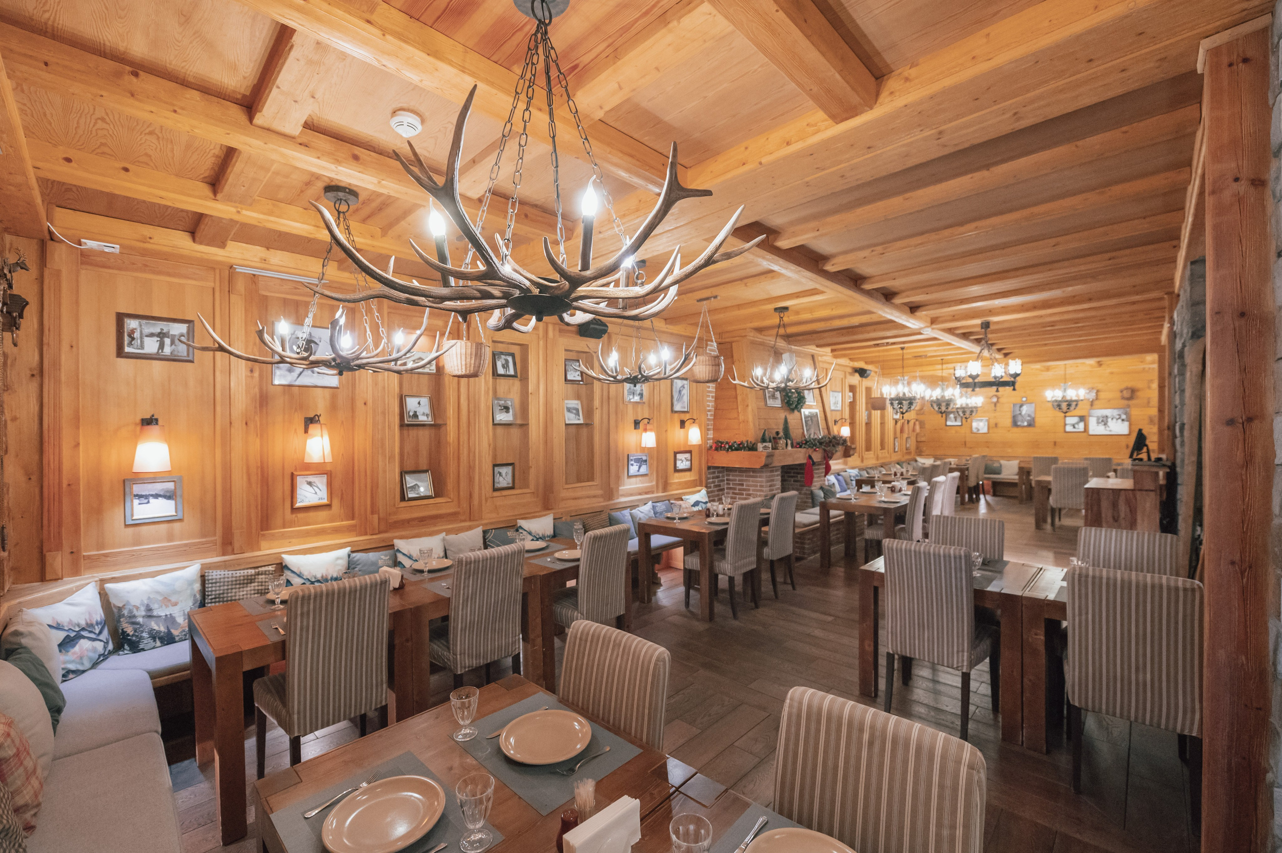 Ресторан «Шале» на курорте Газпром Поляна. Репортажный фотограф в Красной Поляне и Сочи Павлюченко Екатерина