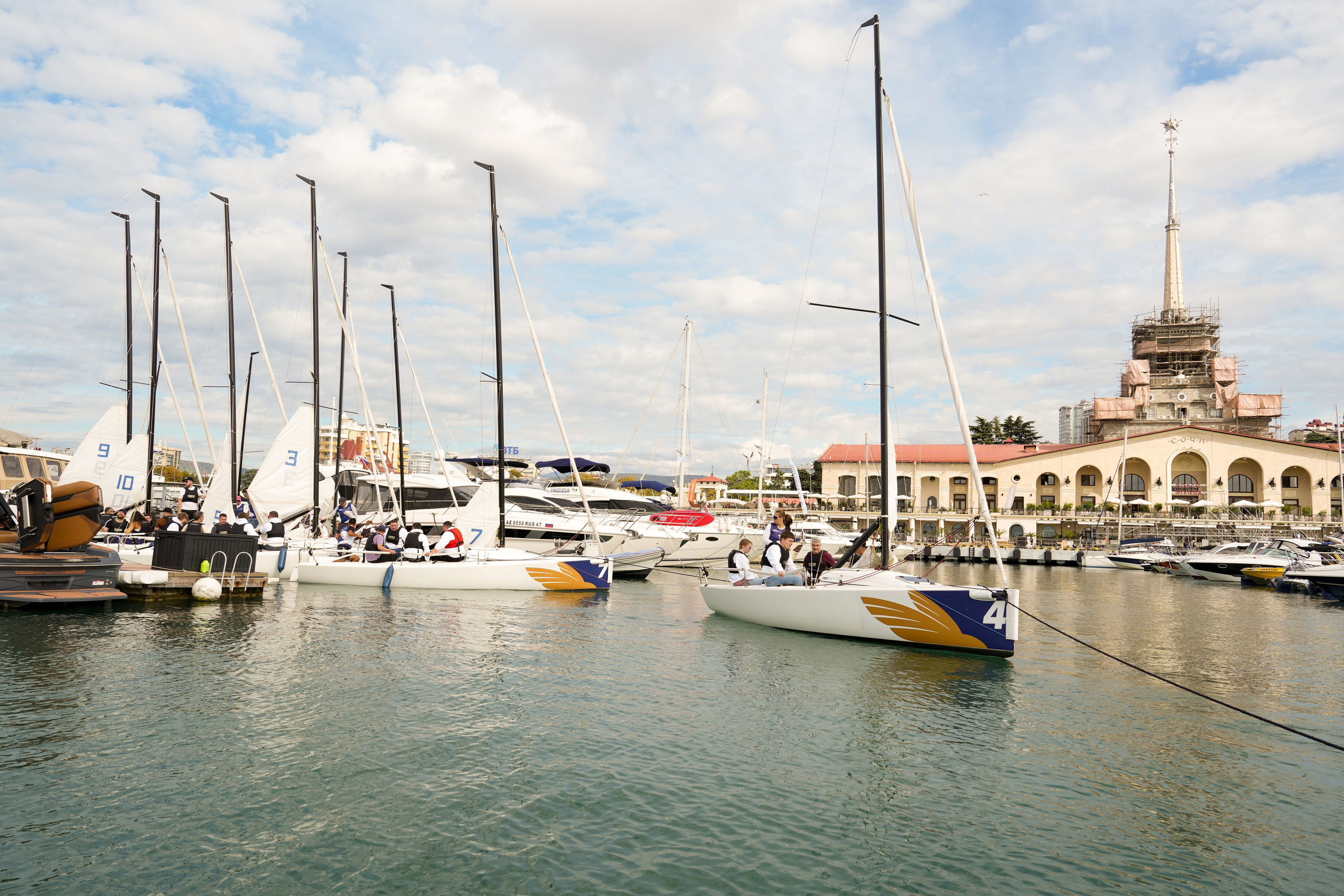 Яхтенная регата для компании Агрегатка. Репортажный фотограф в Красной Поляне и Сочи Павлюченко Екатерина