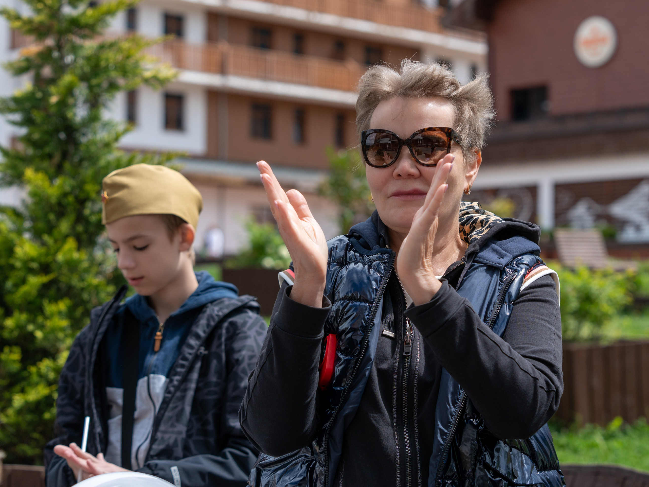 Шествие бессмертного полка 9 мая 2024 Rosa Springs. Репортажный фотограф в Красной Поляне и Сочи Павлюченко Екатерина