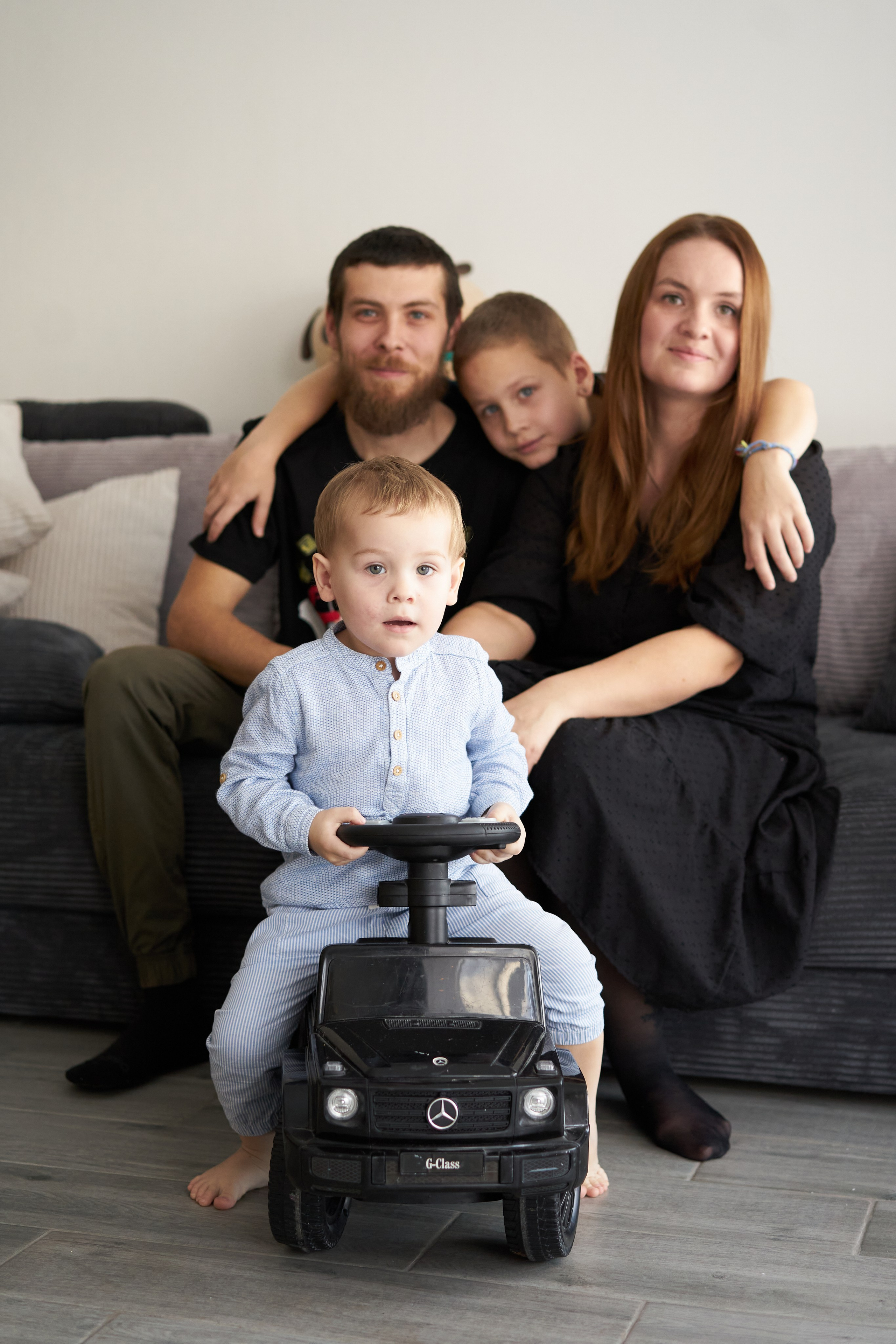 Семейная фотосессия дома. Фотограф Екатеринбург Кокшарова Александра