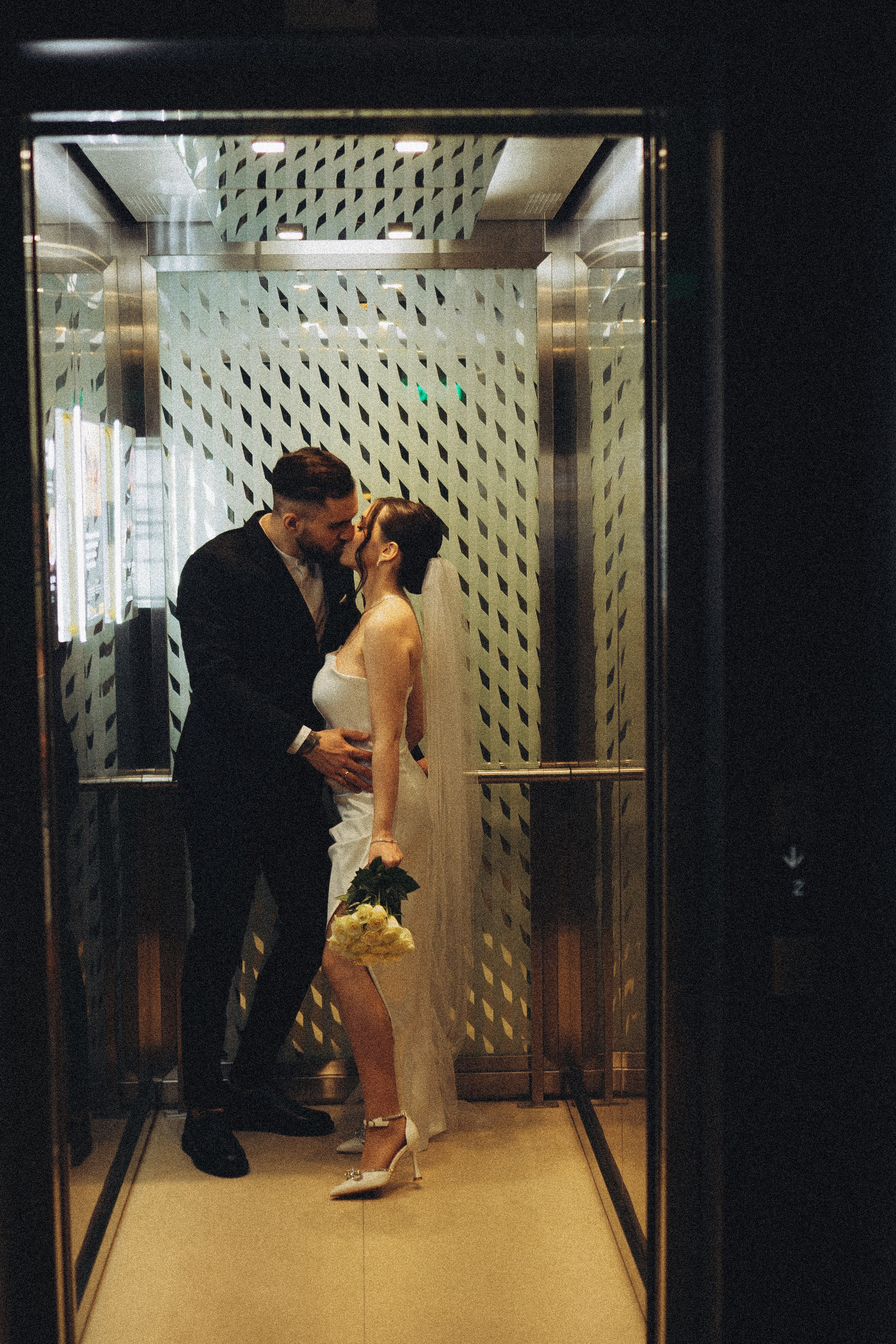 СВАДЕБНАЯ СЬЕМКА СБОРОВ ЖЕНИХА И НЕВЕСТЫ В ОТЕЛЕ И ТАКЖЕ ФОТОСЕССИИЯ В ОТЕЛЕЕ МЕГАПОЛИС БРЯНСК. Профессиональный фотограф, Санкт-Петербург — Виктория Богомолова