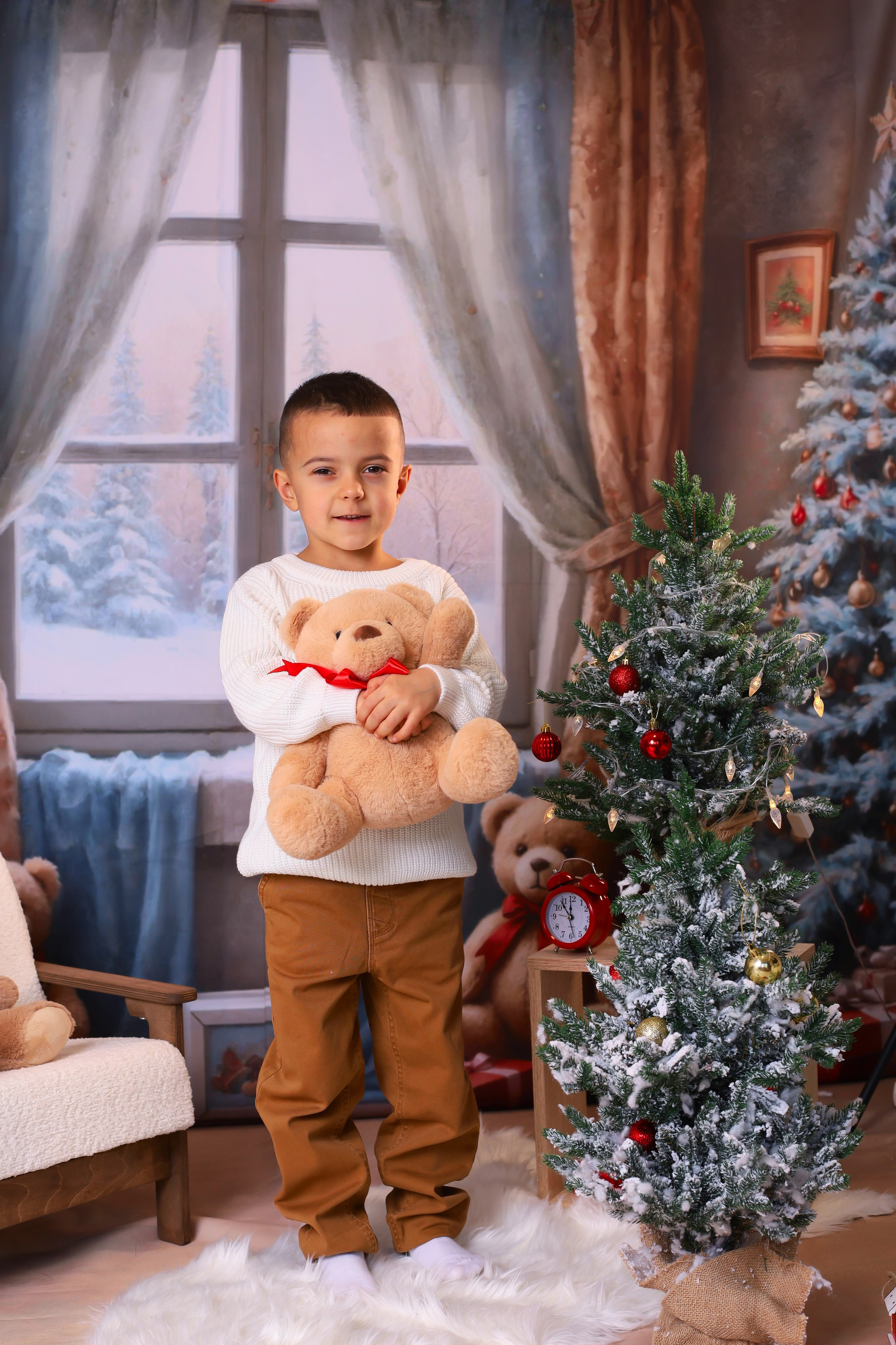 Новый год с мишками. Выпускные альбомы в Таганроге и Ростовской Области