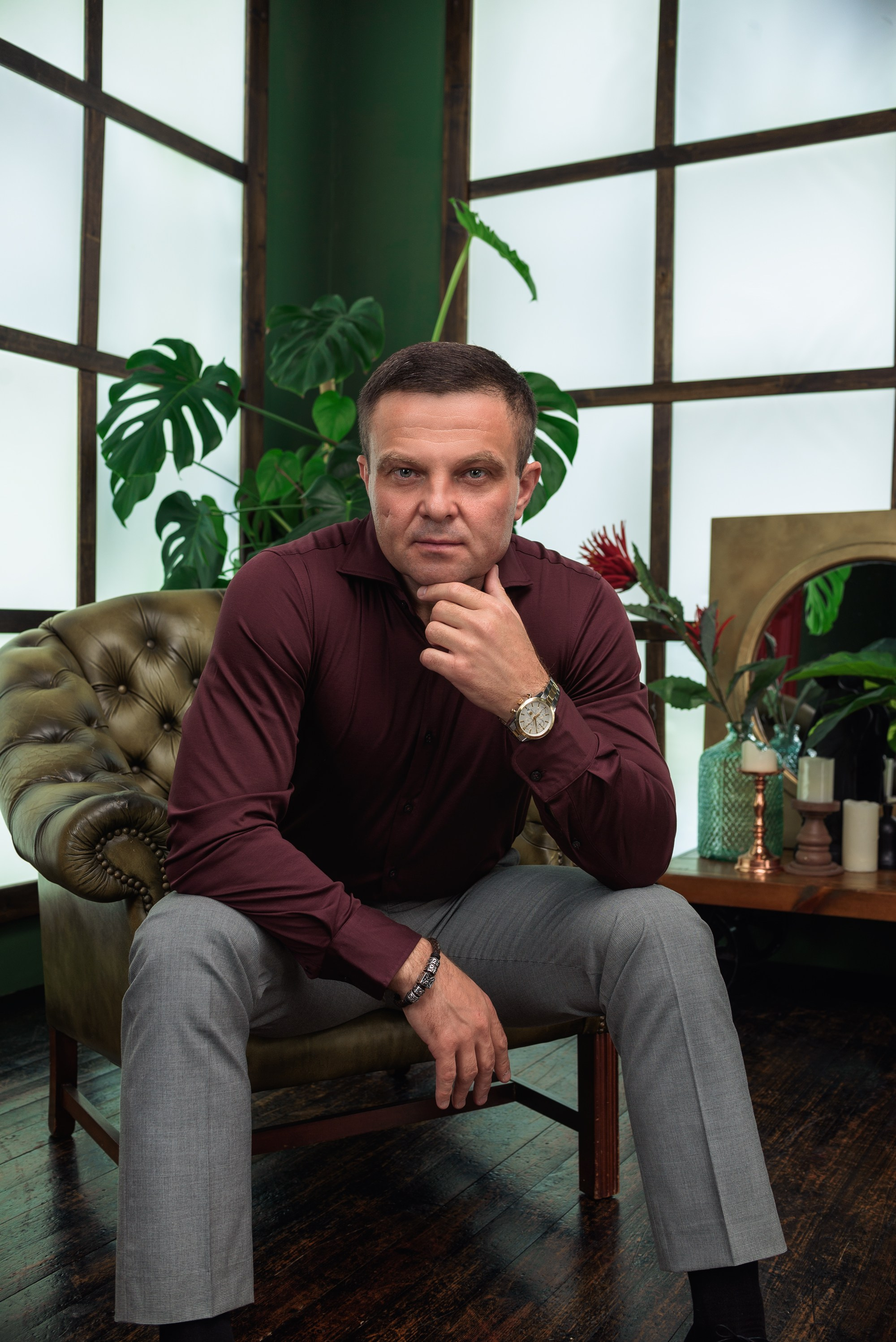 Фотосессия мужчины. Компания и фотошкола по созданию контента в Москве