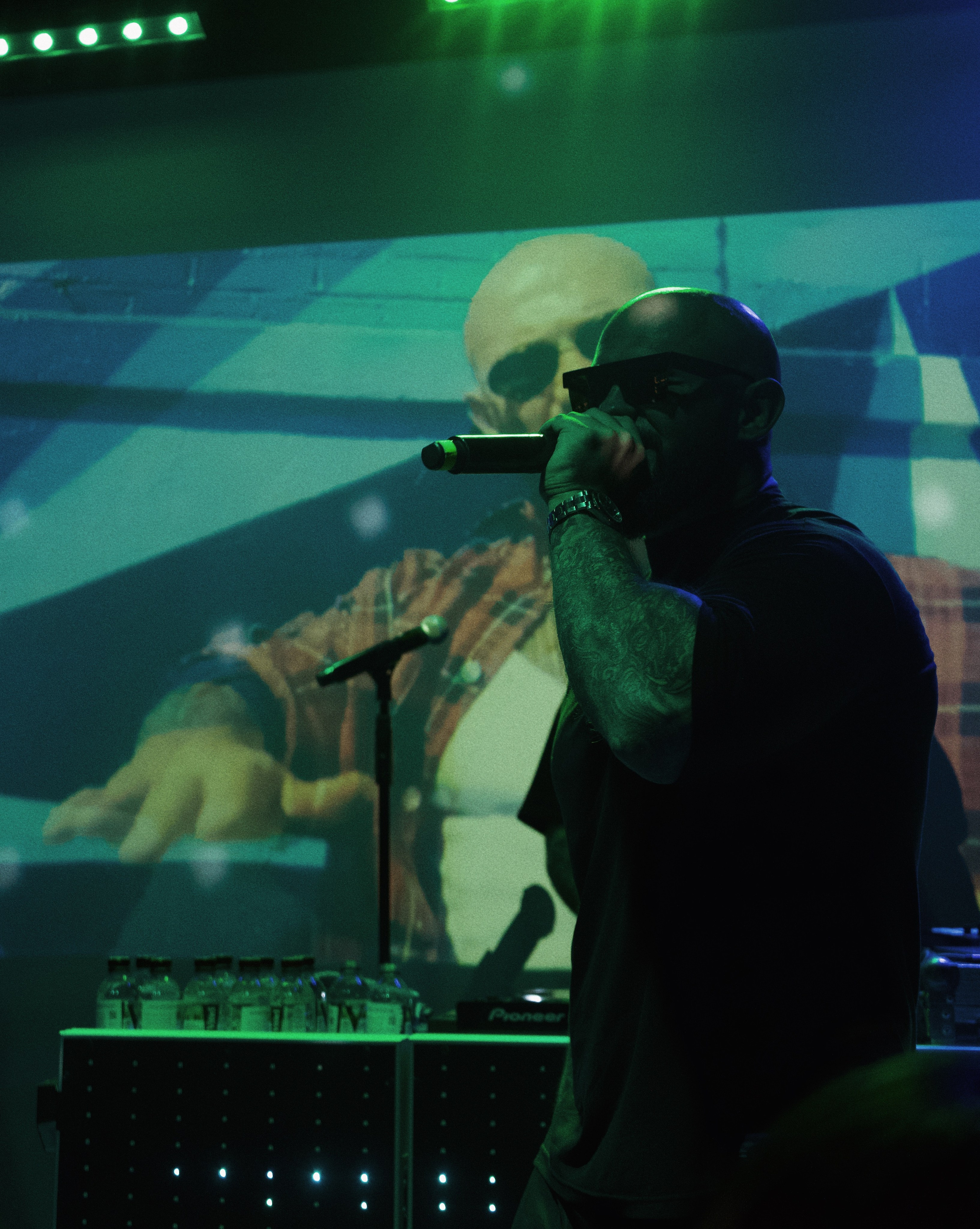 DZHIGAN. NOIZOMAX Художественный фотограф в Дубай