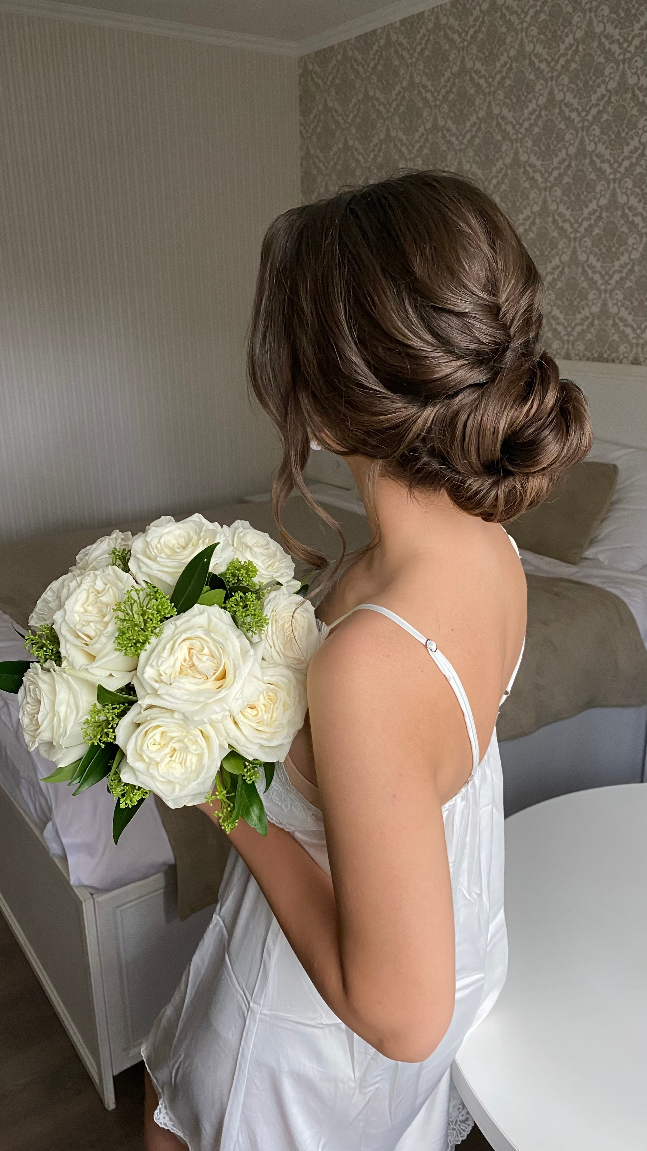 Свадебные образы. Свадебный стилист по прическам и макияжу в Ростове-на-Дону Даниэла Дар