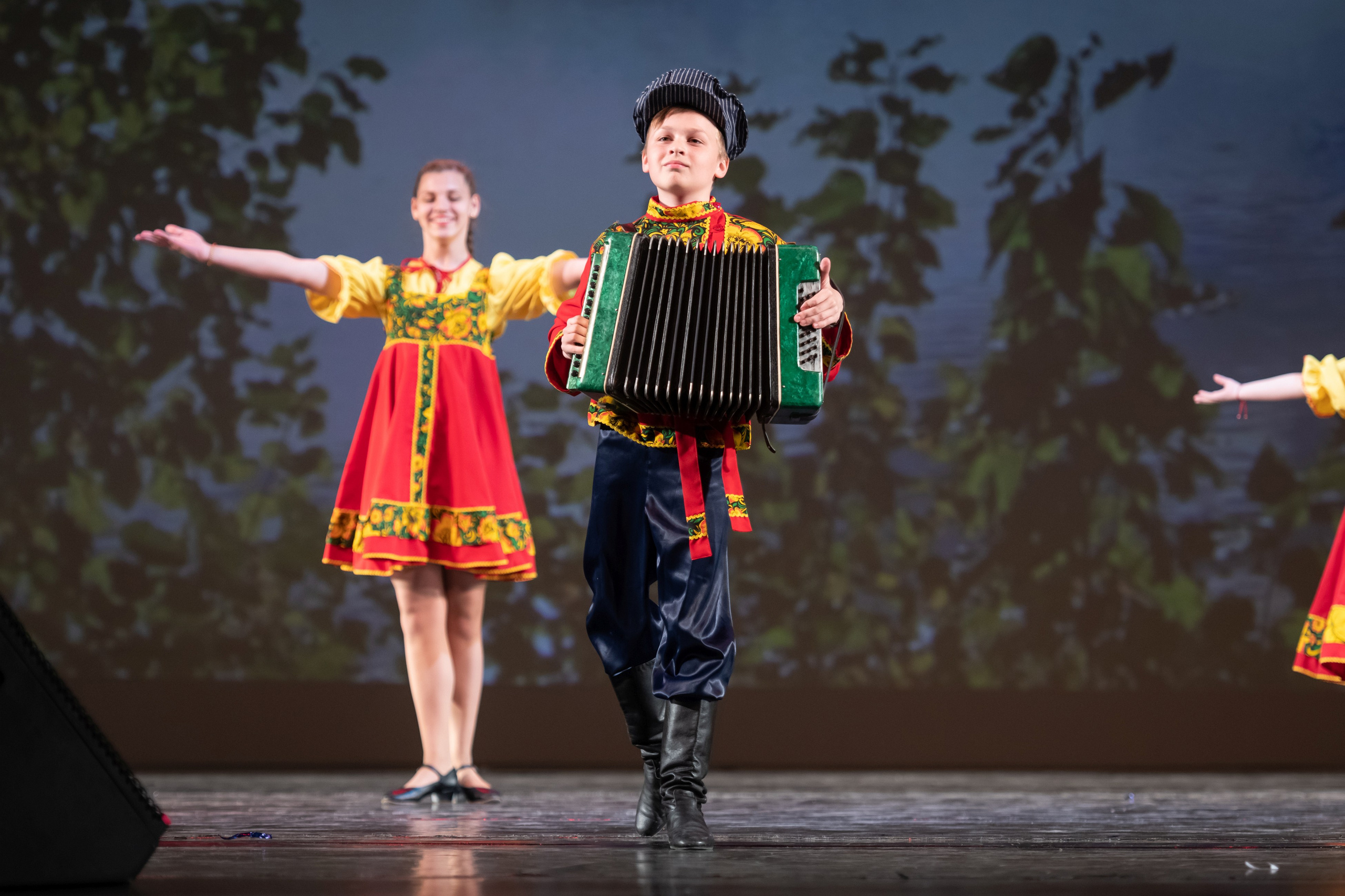 15 сентября, концерт БКЗ. Золотое яблочко