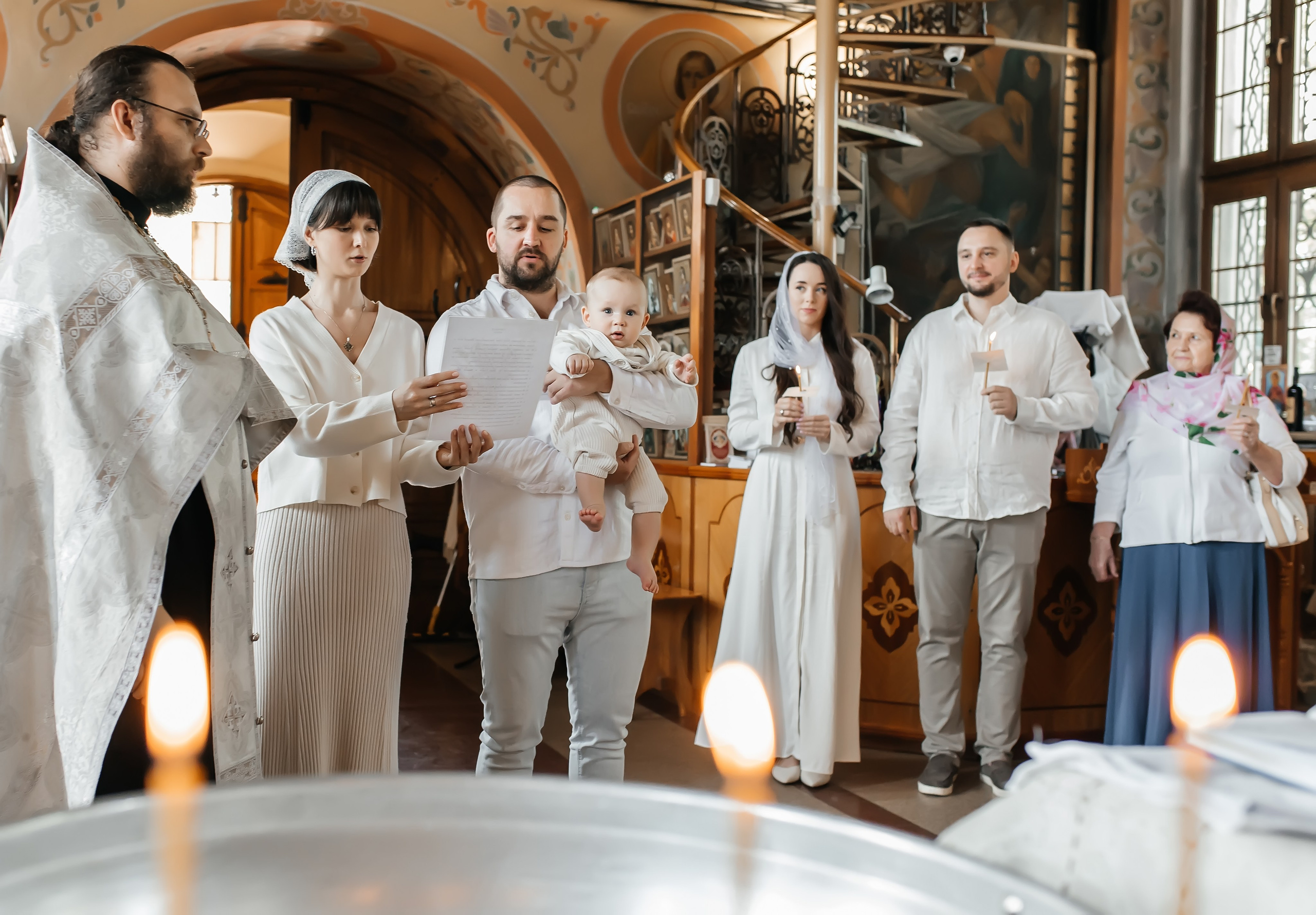 Крещение Артемия в Храме Николая Чудотворца в Ангелово. Фотограф на крещение и венчание Москва  Надежда Баланина
