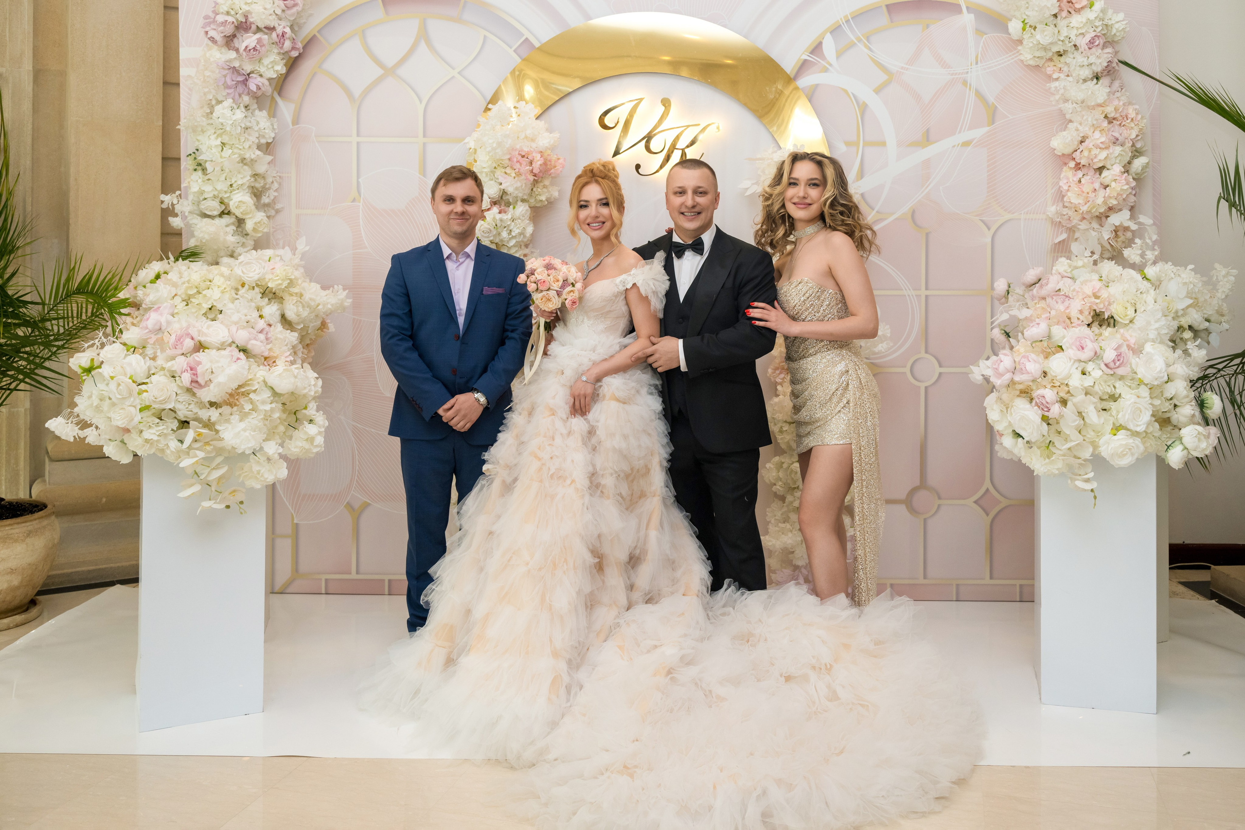 Виктор & Кристина. Семейный и контент фотограф в Москве Alira