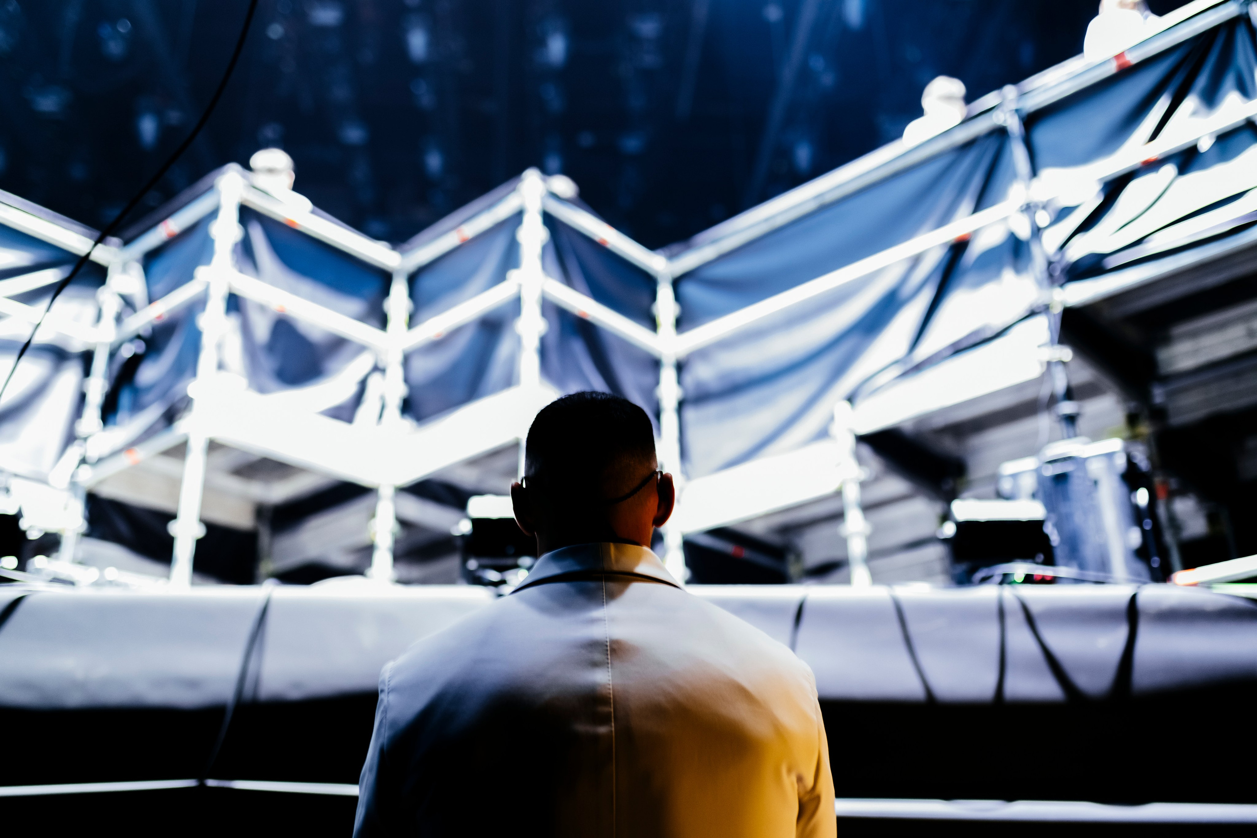 Концерт L’ONE с хором и симфоническим оркестром в Live Арене 19 октября 2025. Репортажный, event, концертный и backstage фотограф из Москвы Виталий Кривцов