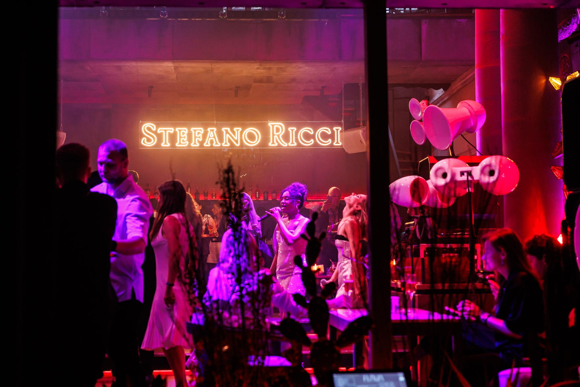 Molecule Steffano Ricci. Фотограф Дмитрий Елисеев