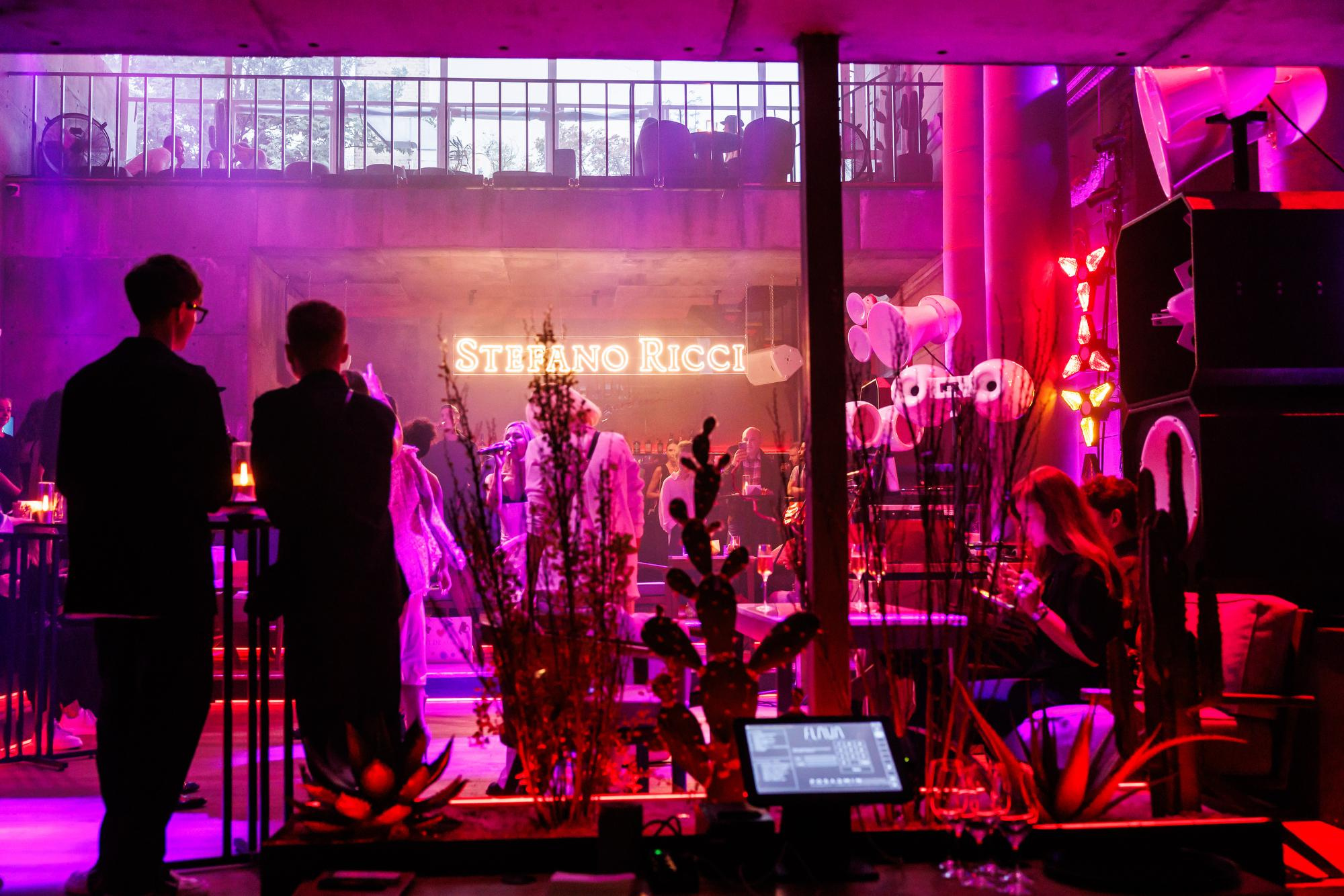 Molecule Steffano Ricci. Фотограф Дмитрий Елисеев