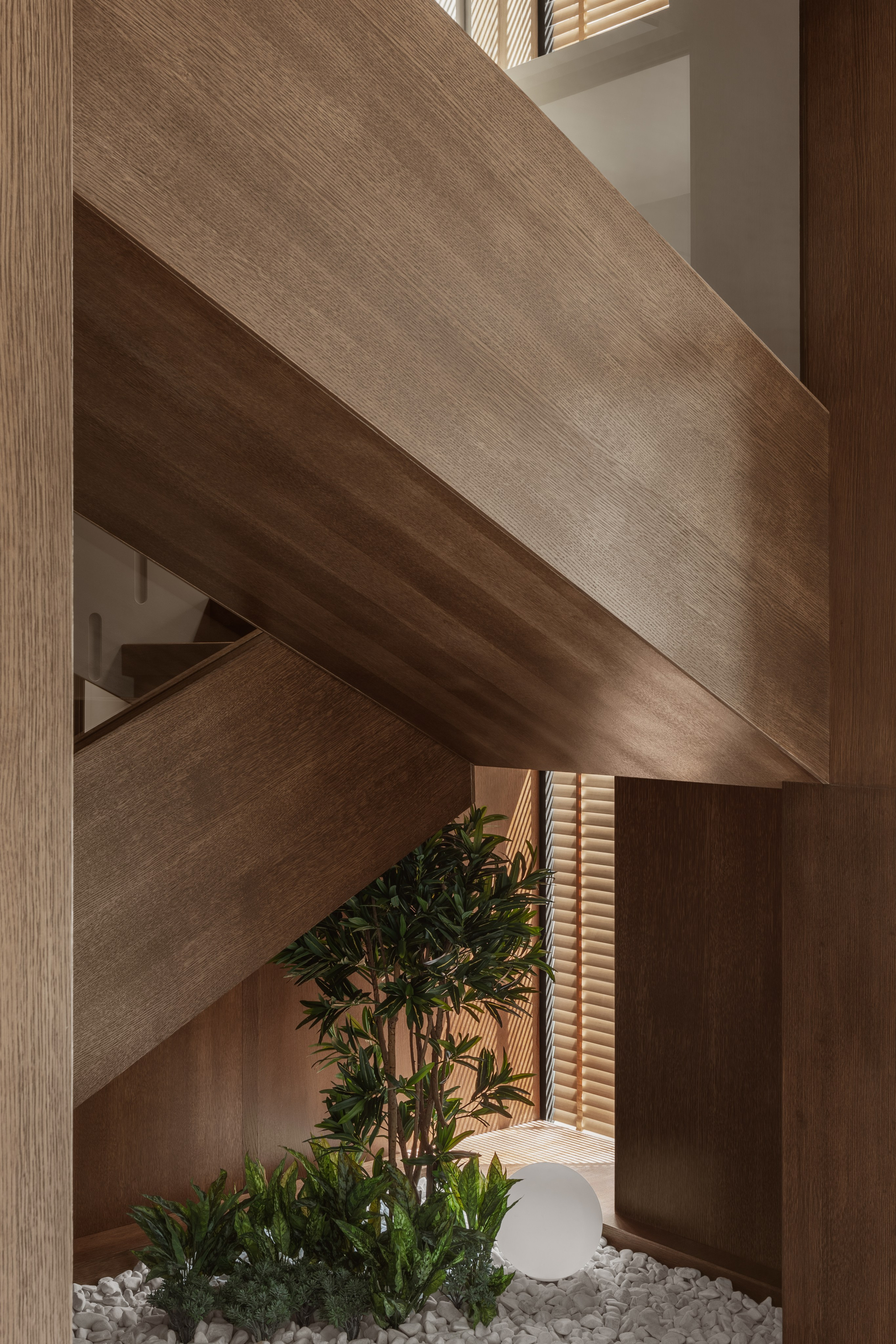 Шарафат Дуйсенбинова — Akbulak Riviera. Roman Yakunin — interior photographer in Almaty, Kazakhstan