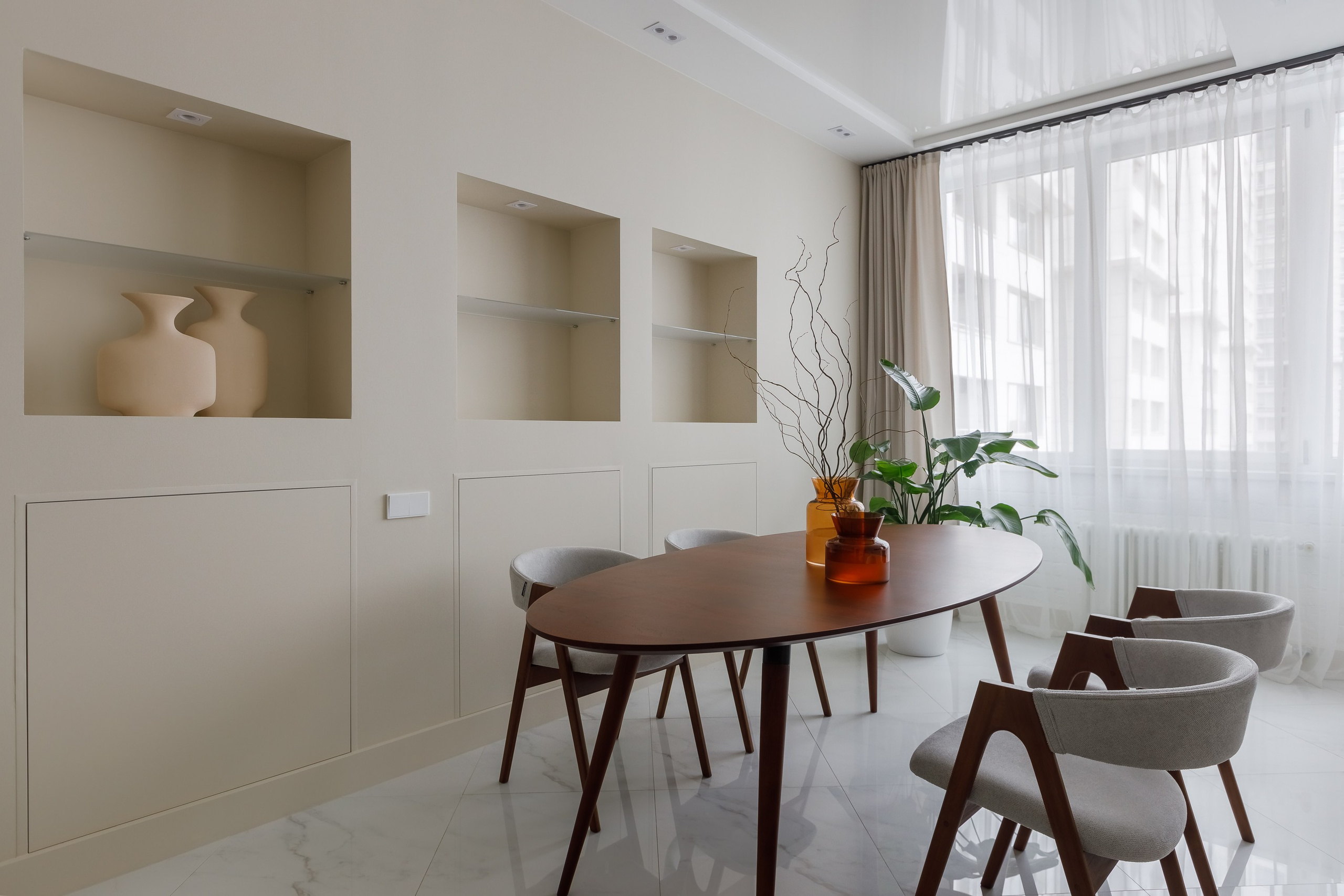 Бежевая квартира в Аэробусе. Интерьерный фотограф в Москве Роман Потапов