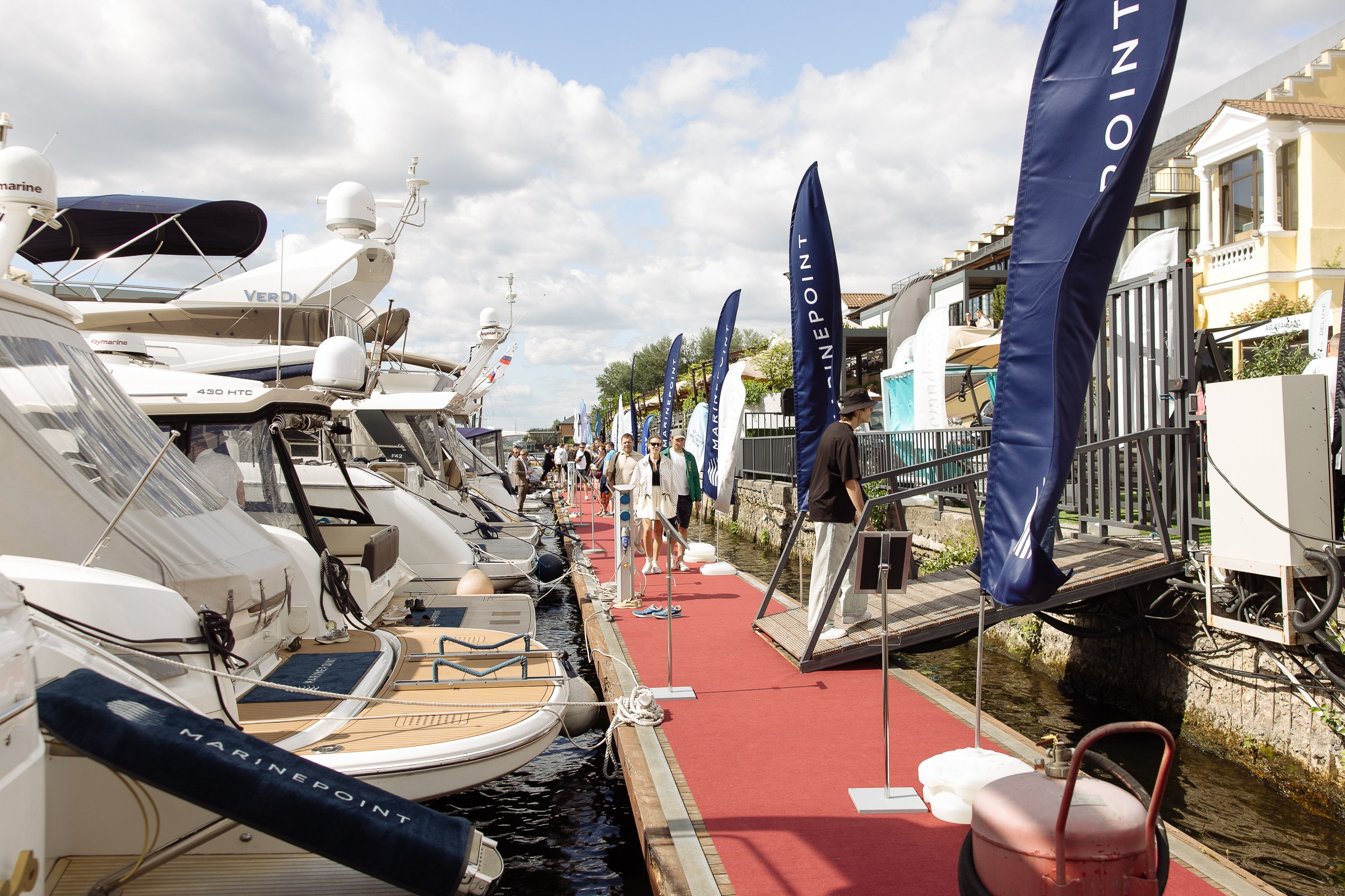 Выставка яхт и катеров. Ryal Yacht Club. Фотограф в Москве