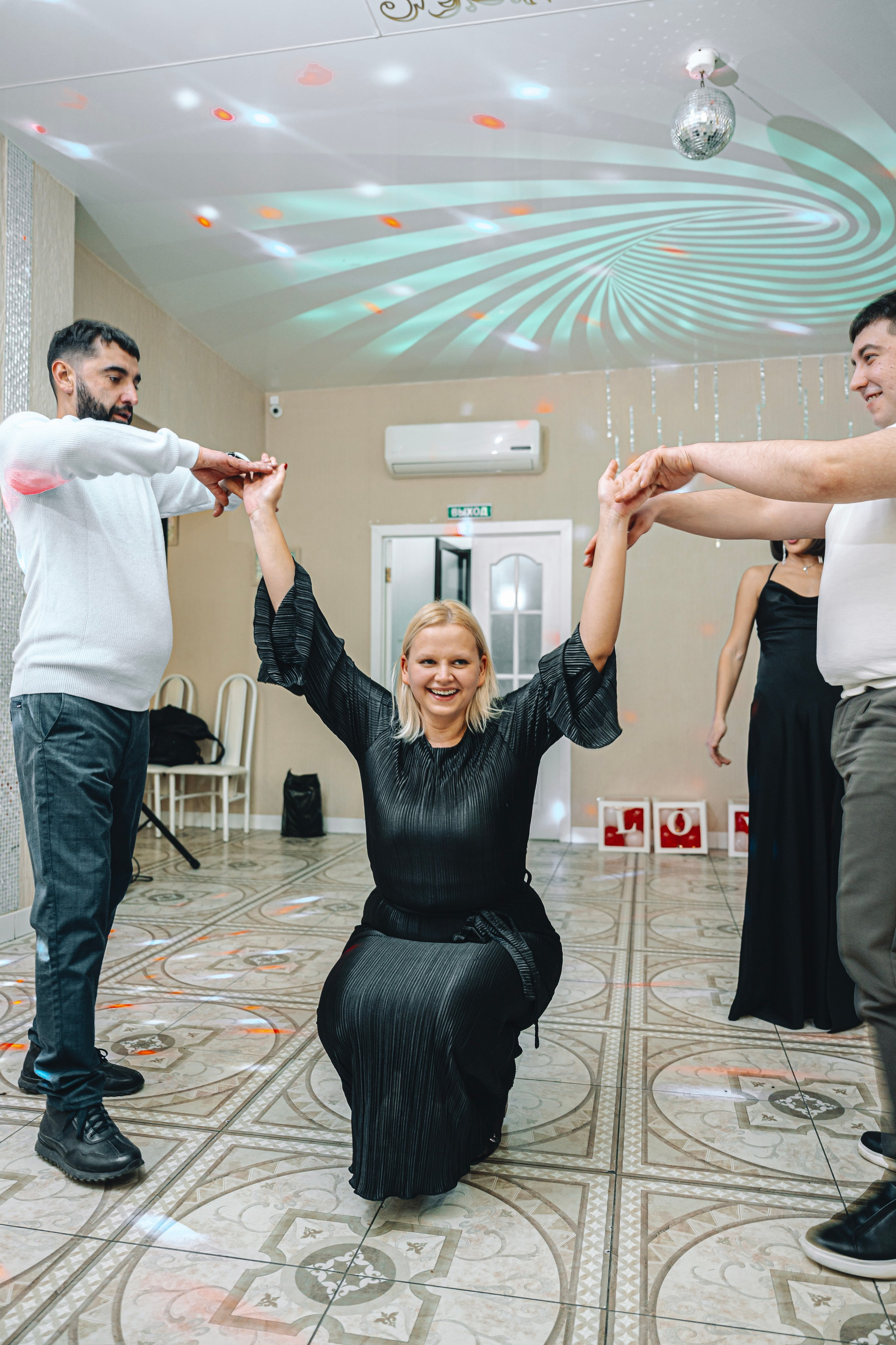 Вячеслав + Виктория. Венчание, свадебное торжество.г.Зеленодольск. Свадебный фотограф в Казани, и Зеленодольске Радик Мухаметов